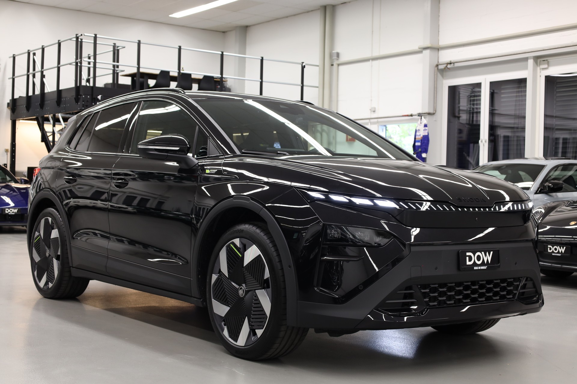 SKODA Elroq RS 4x4-showroom-element-1