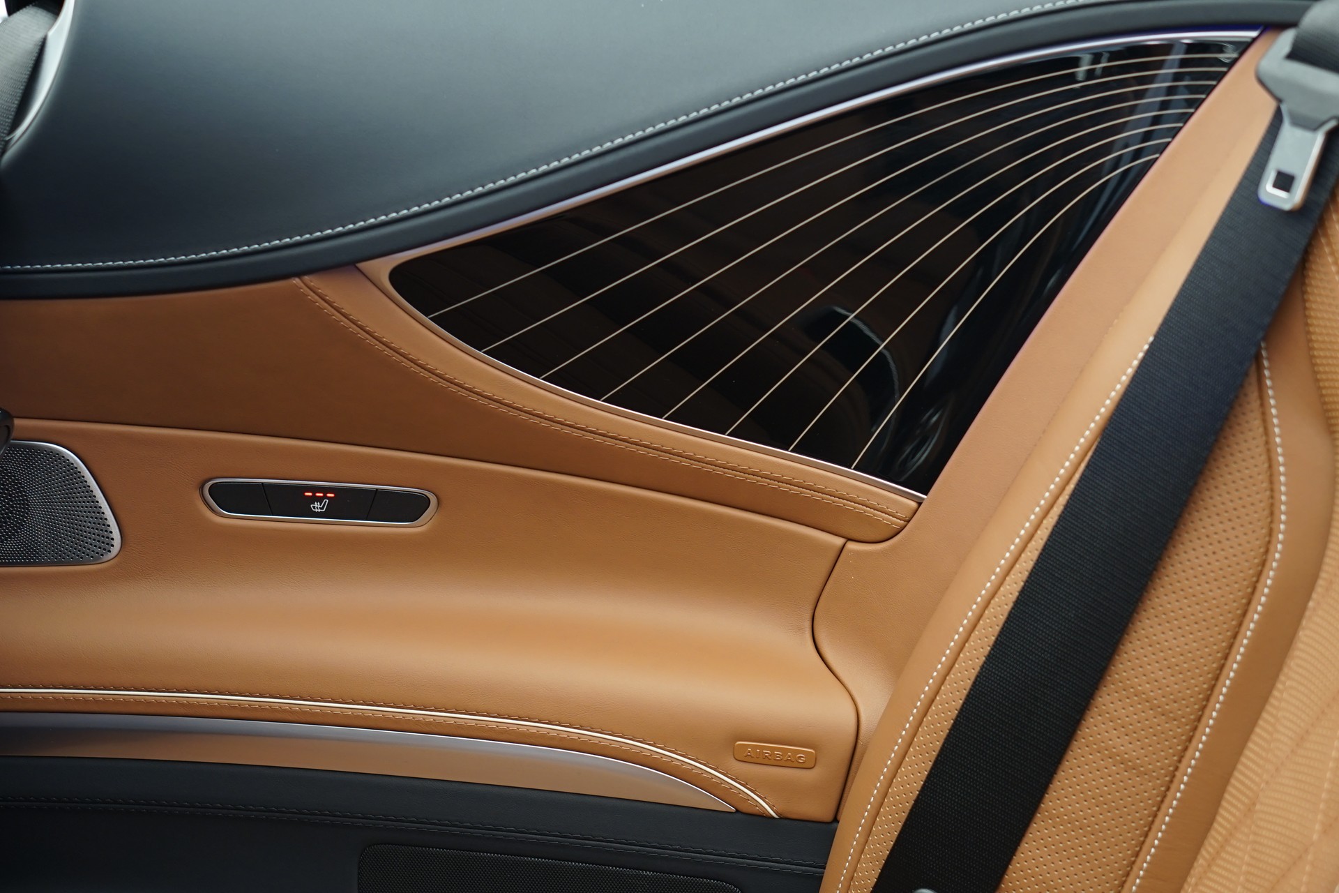 MERCEDES-BENZ S 63 AMG Cabriolet 4Matic Speedshift MCT *CH-Fahrzeug* *Designo Mokkaschwarz* *Swarowski*-image-25