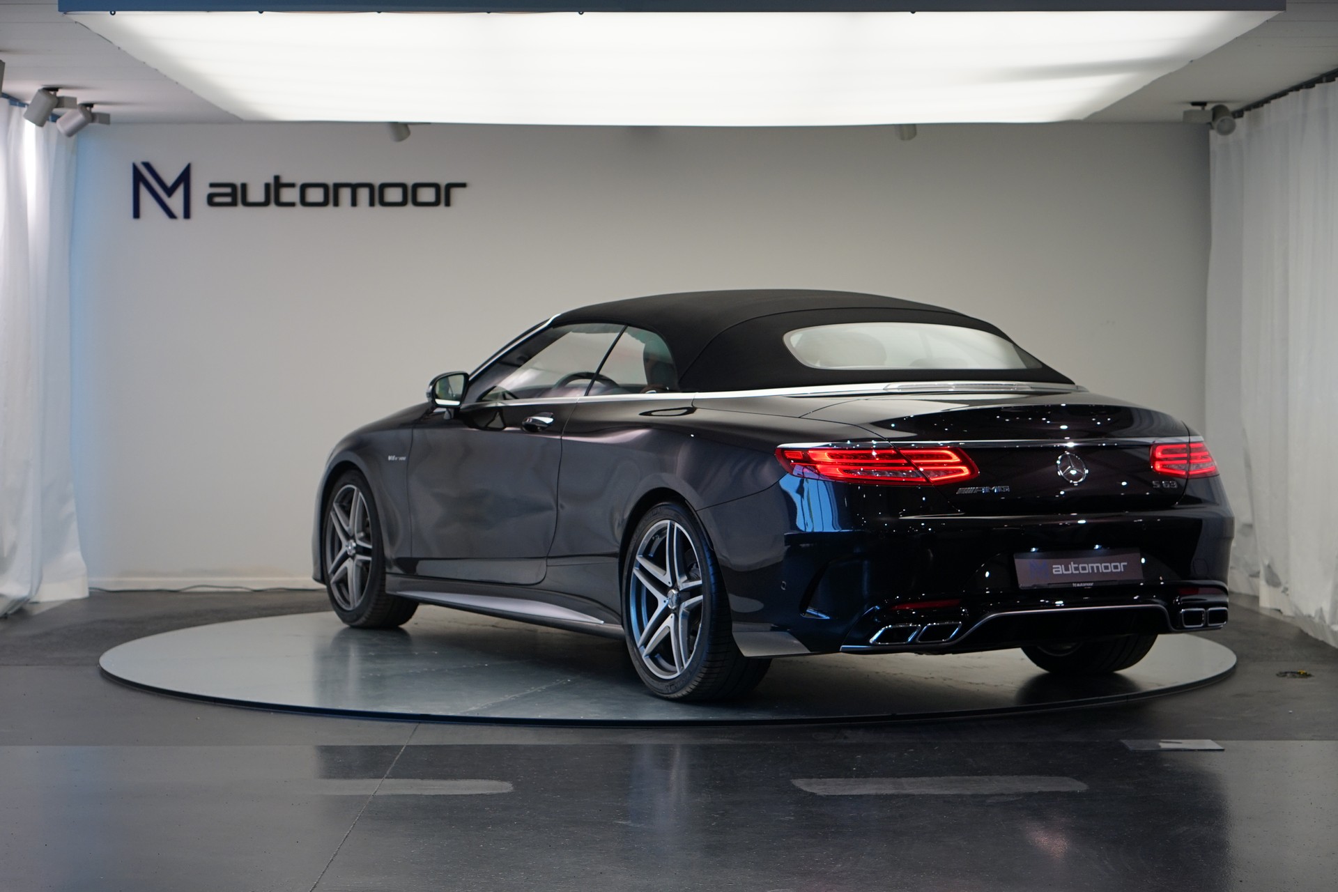 MERCEDES-BENZ S 63 AMG Cabriolet 4Matic Speedshift MCT *CH-Fahrzeug* *Designo Mokkaschwarz* *Swarowski*-image-11