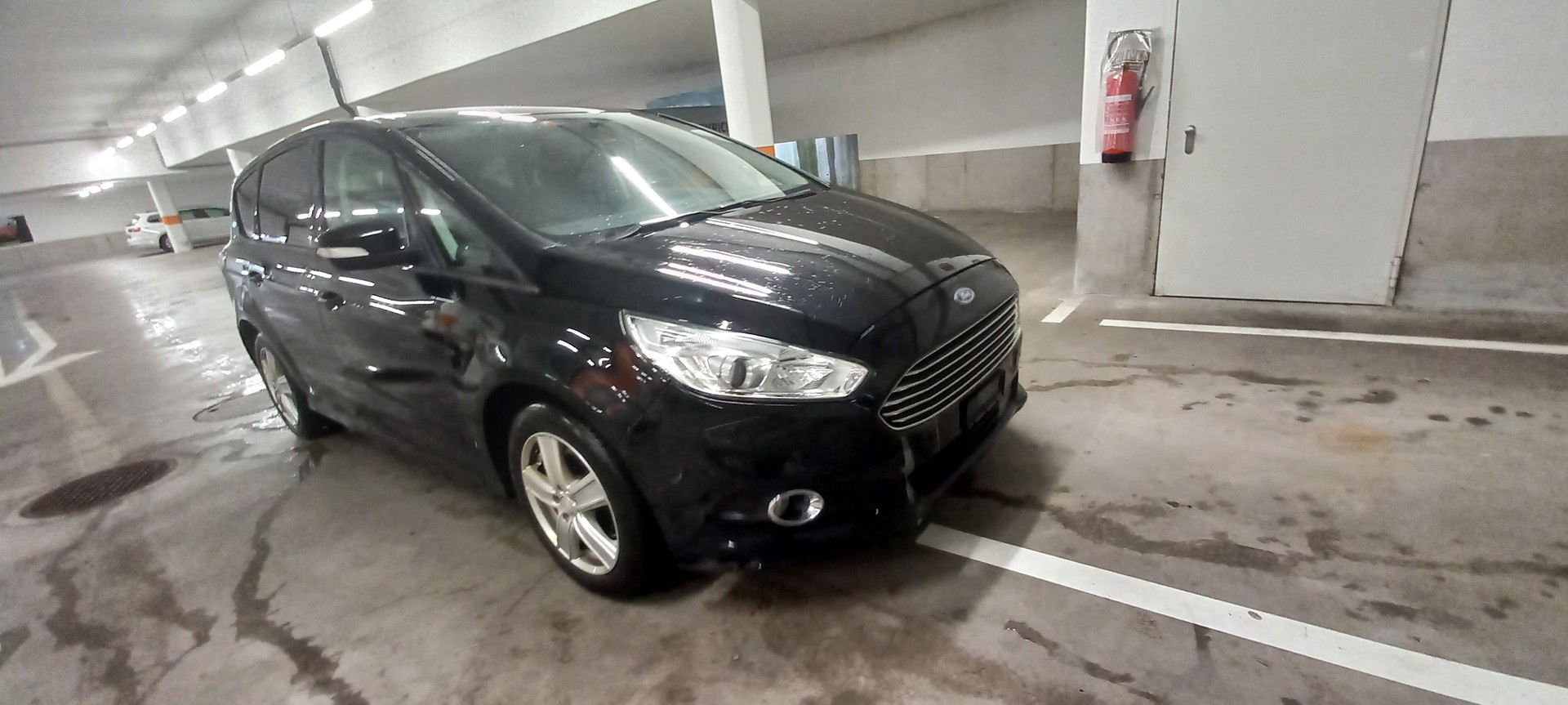 FORD S-Max 2.0 TDCi Titanium AWD-image-3