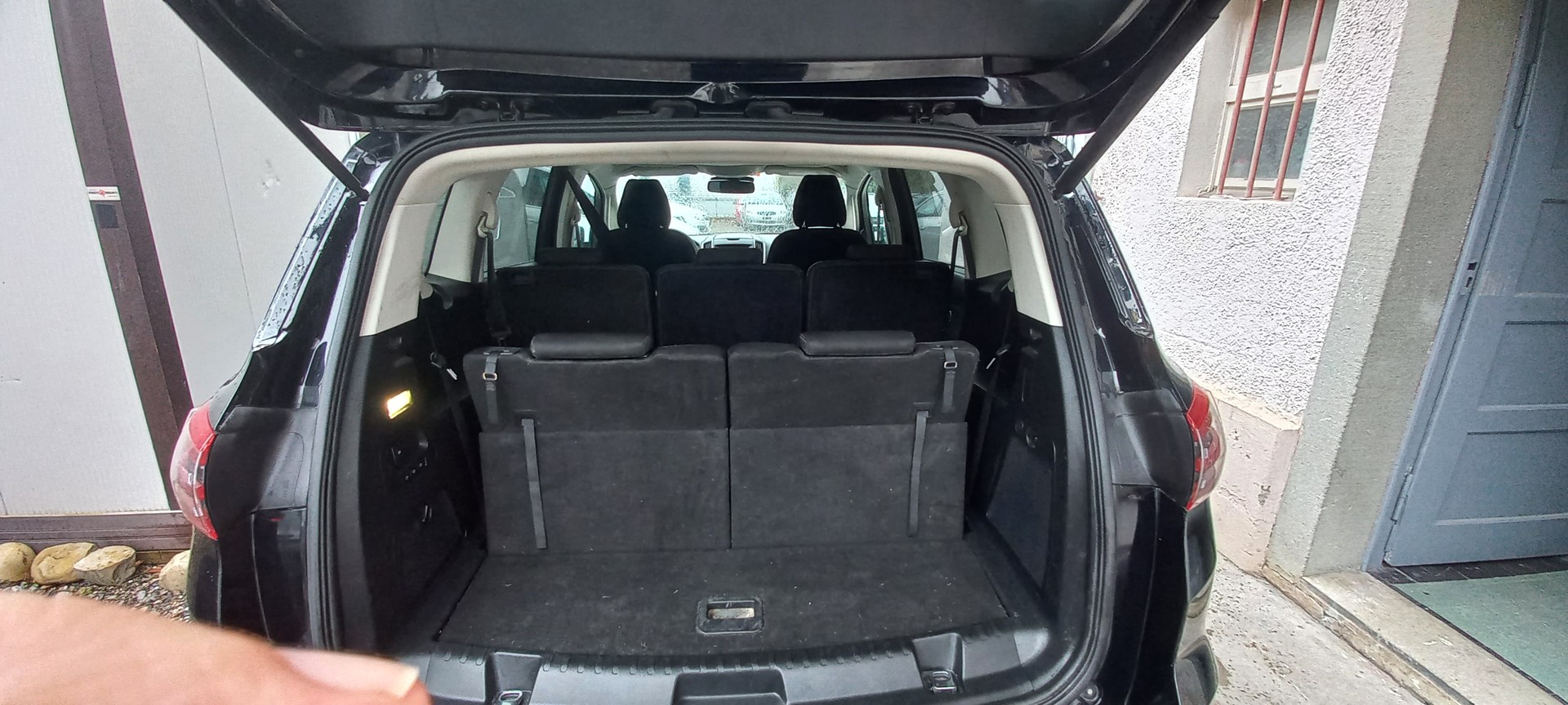 FORD S-Max 2.0 TDCi Titanium AWD-image-14