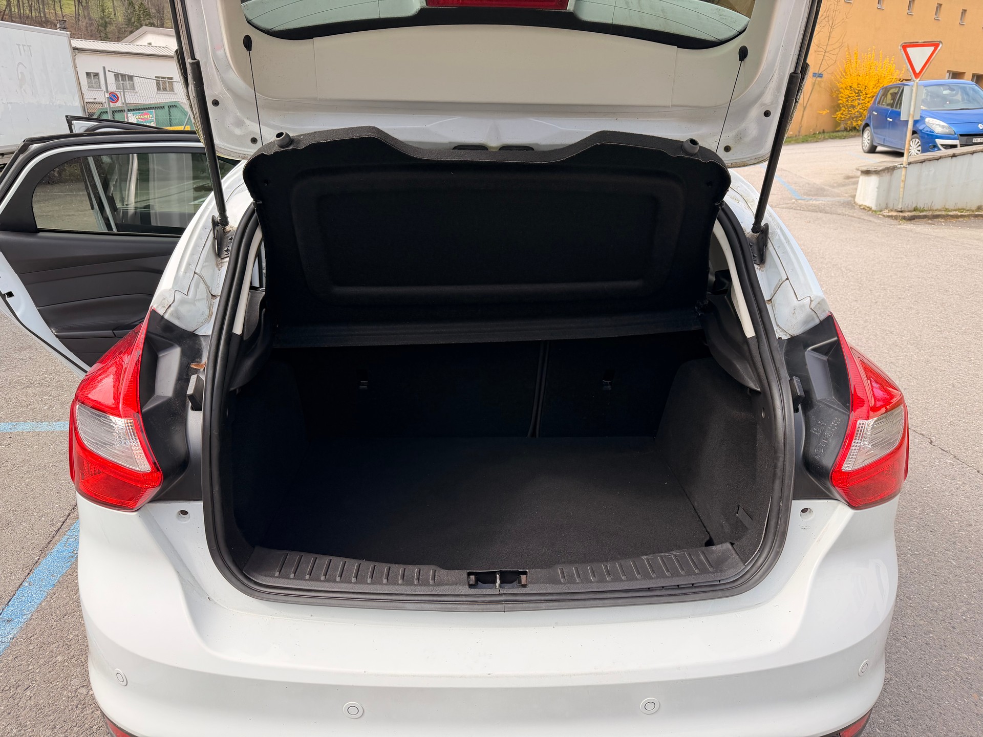 FORD Focus 1.6 TDCi Trend-image-10