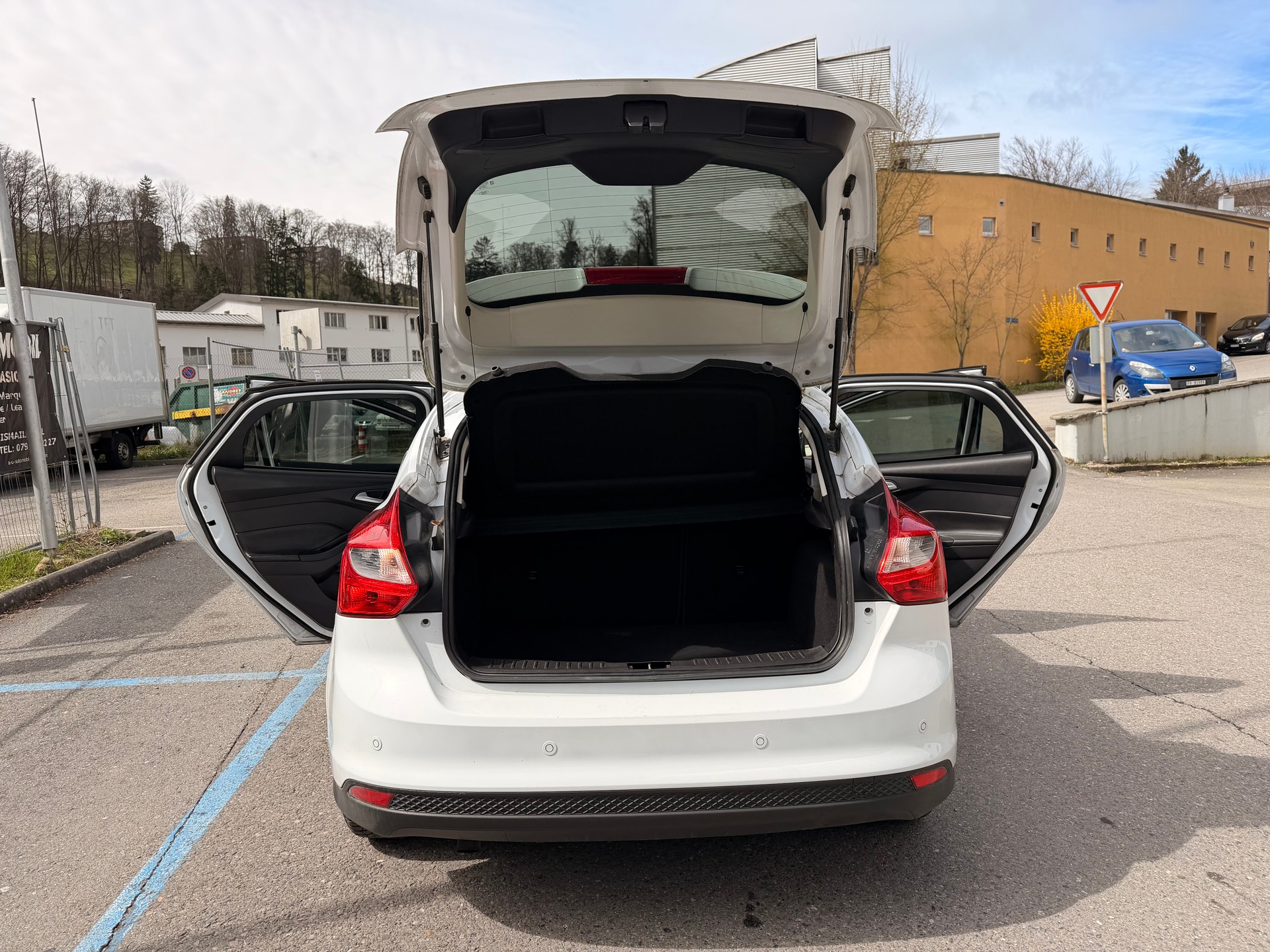 FORD Focus 1.6 TDCi Trend-image-17