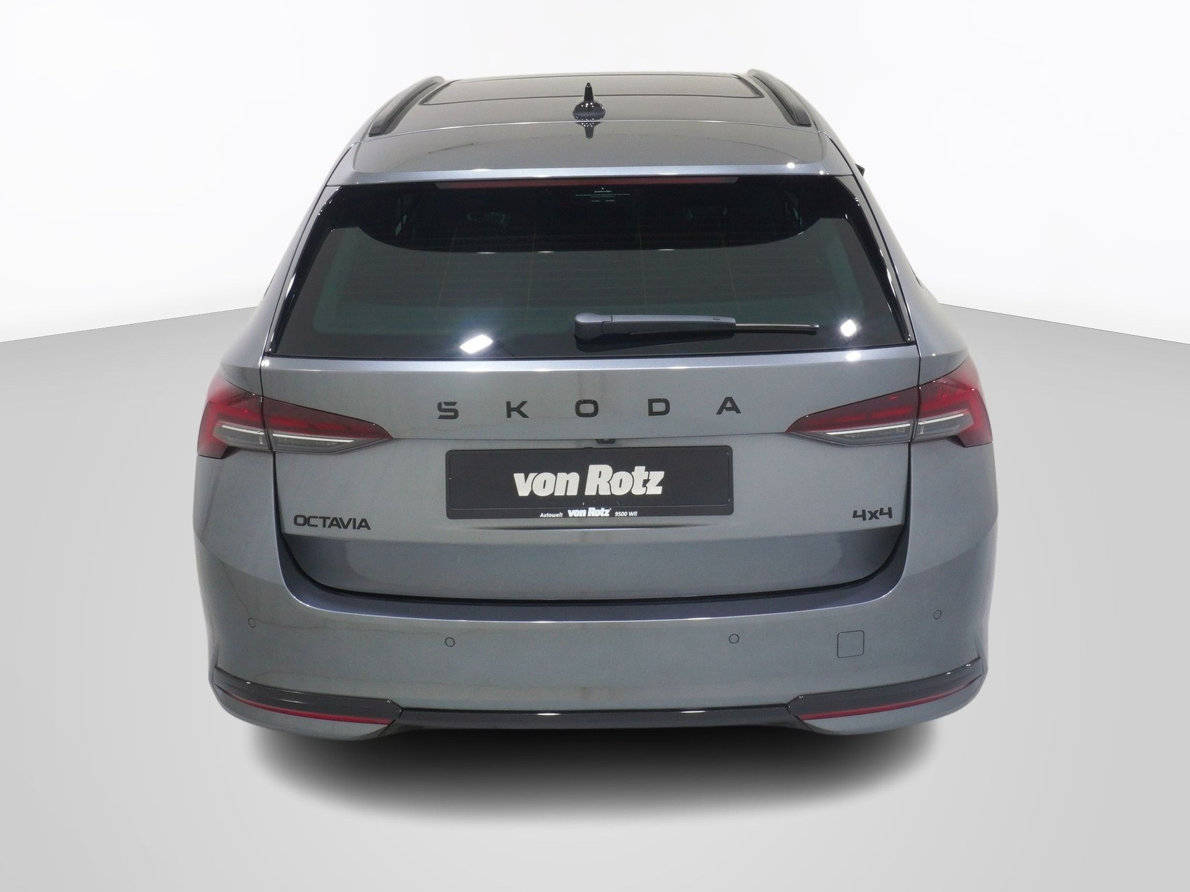 SKODA Octavia 2.0 TSI SportLine 4x4 DSG-image-2