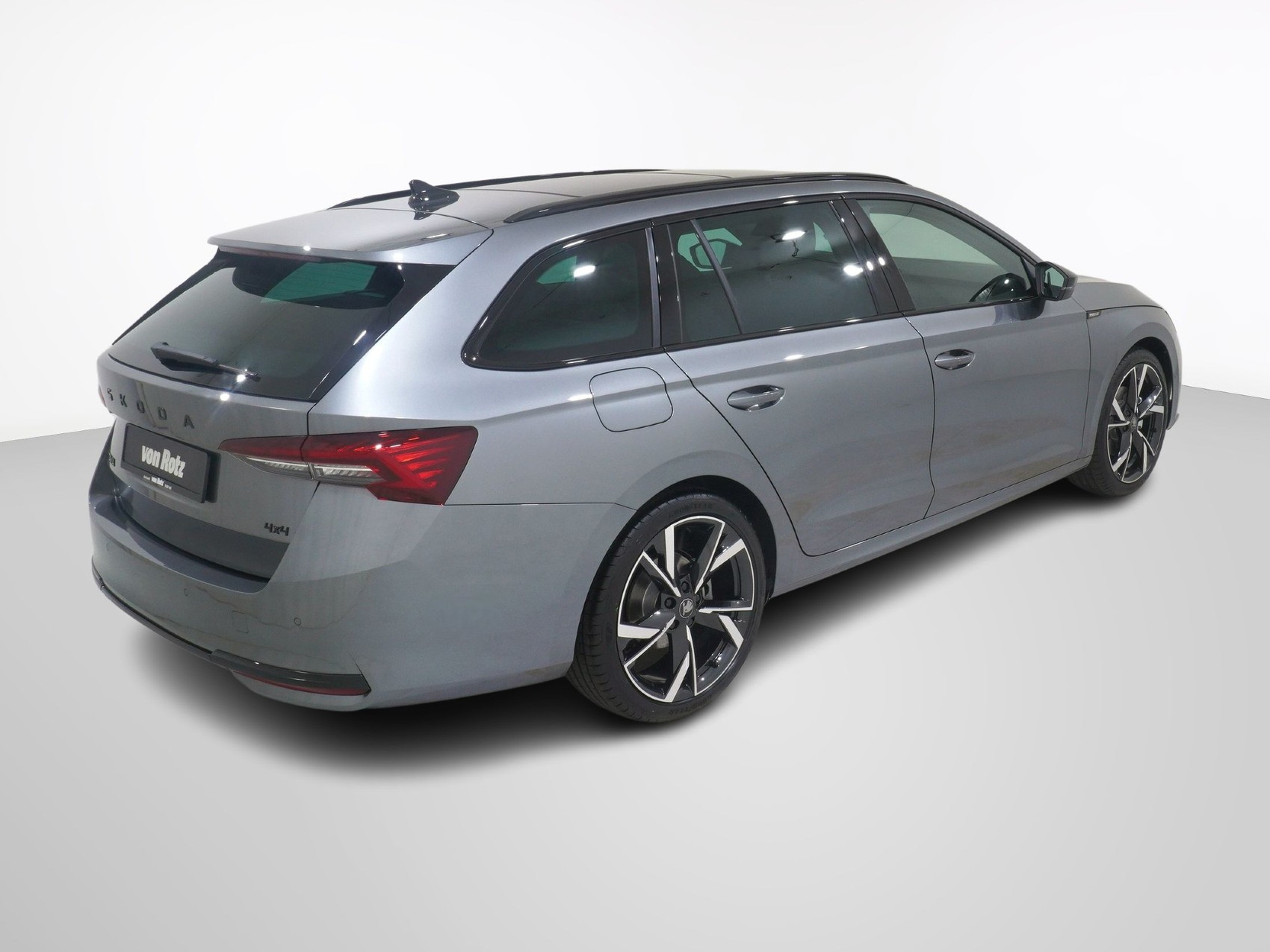 SKODA Octavia 2.0 TSI SportLine 4x4 DSG-image-5