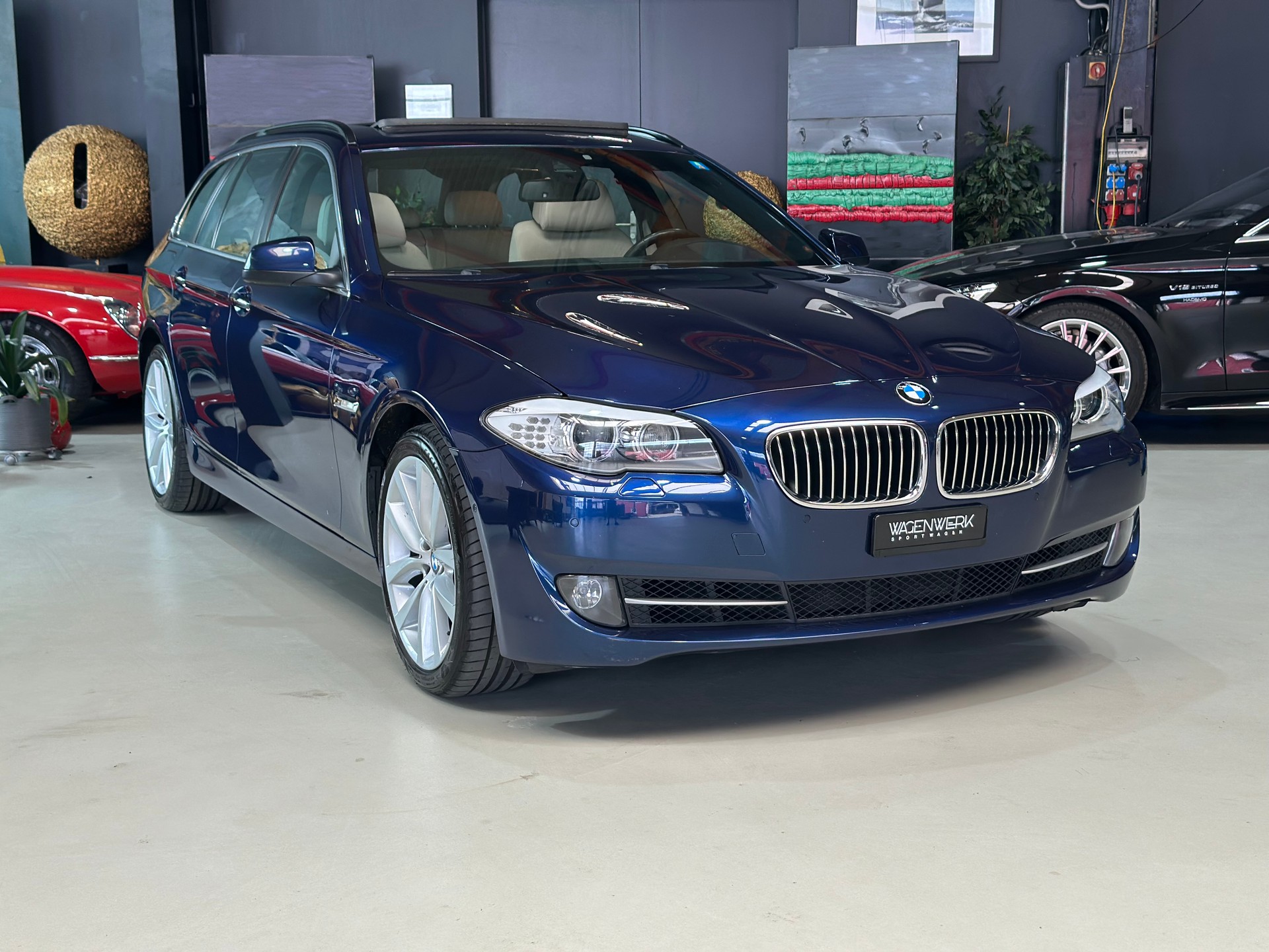 BMW 535d xDrive Touring Steptronic-image-0