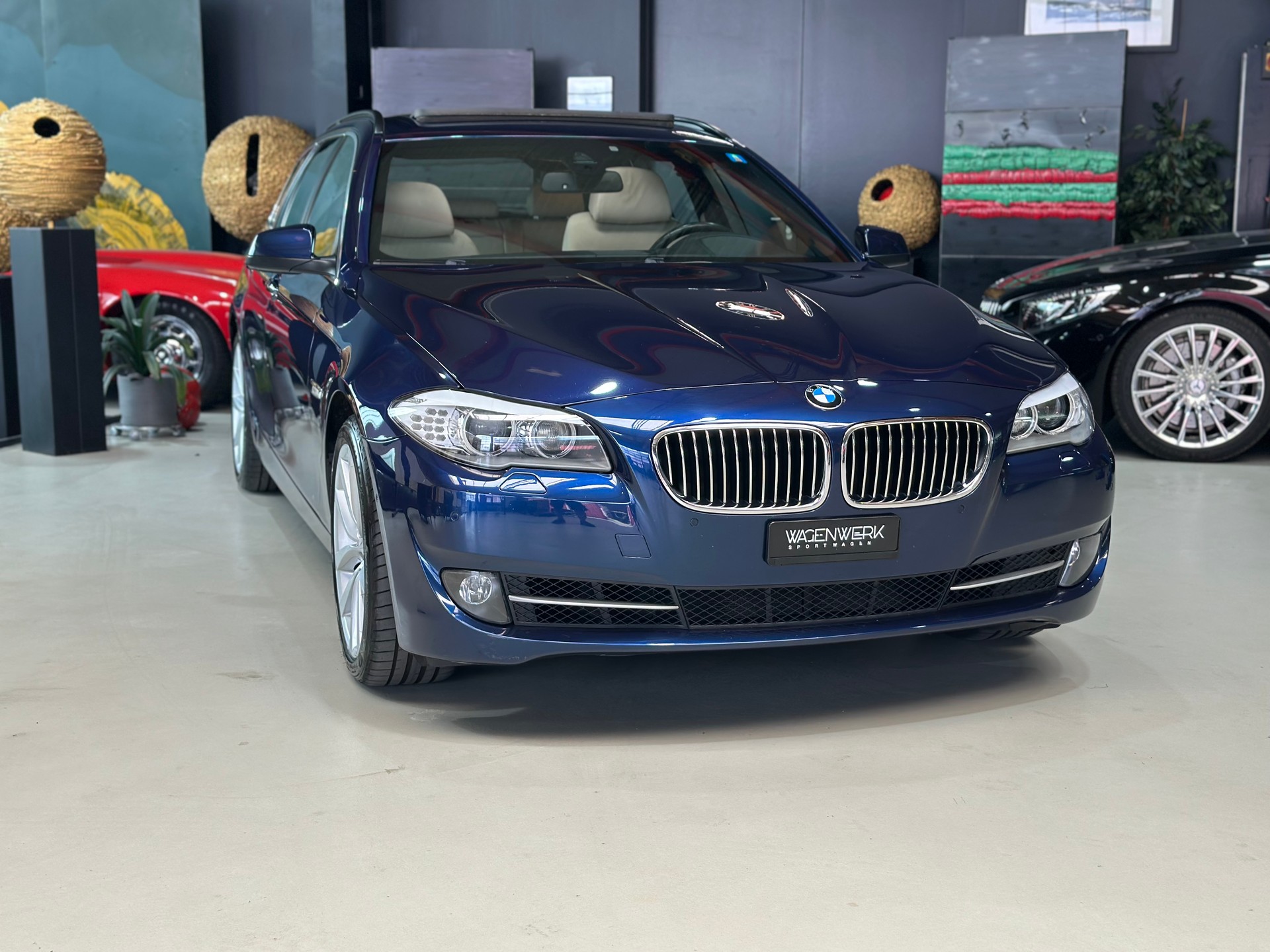 BMW 535d xDrive Touring Steptronic-image-1