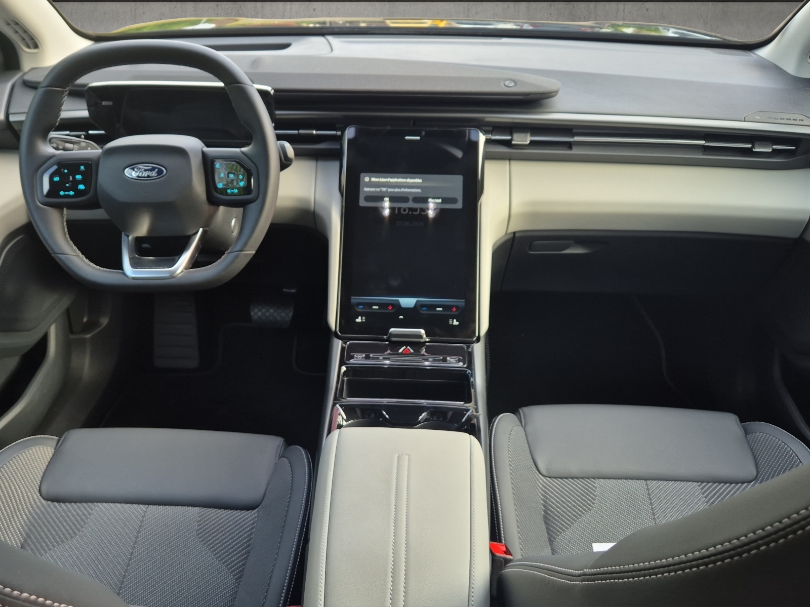 FORD Explorer Elektro 79kWh Extended Range Premium*Head up Display*360°Kamera*Anhängerkupplung*-image-13