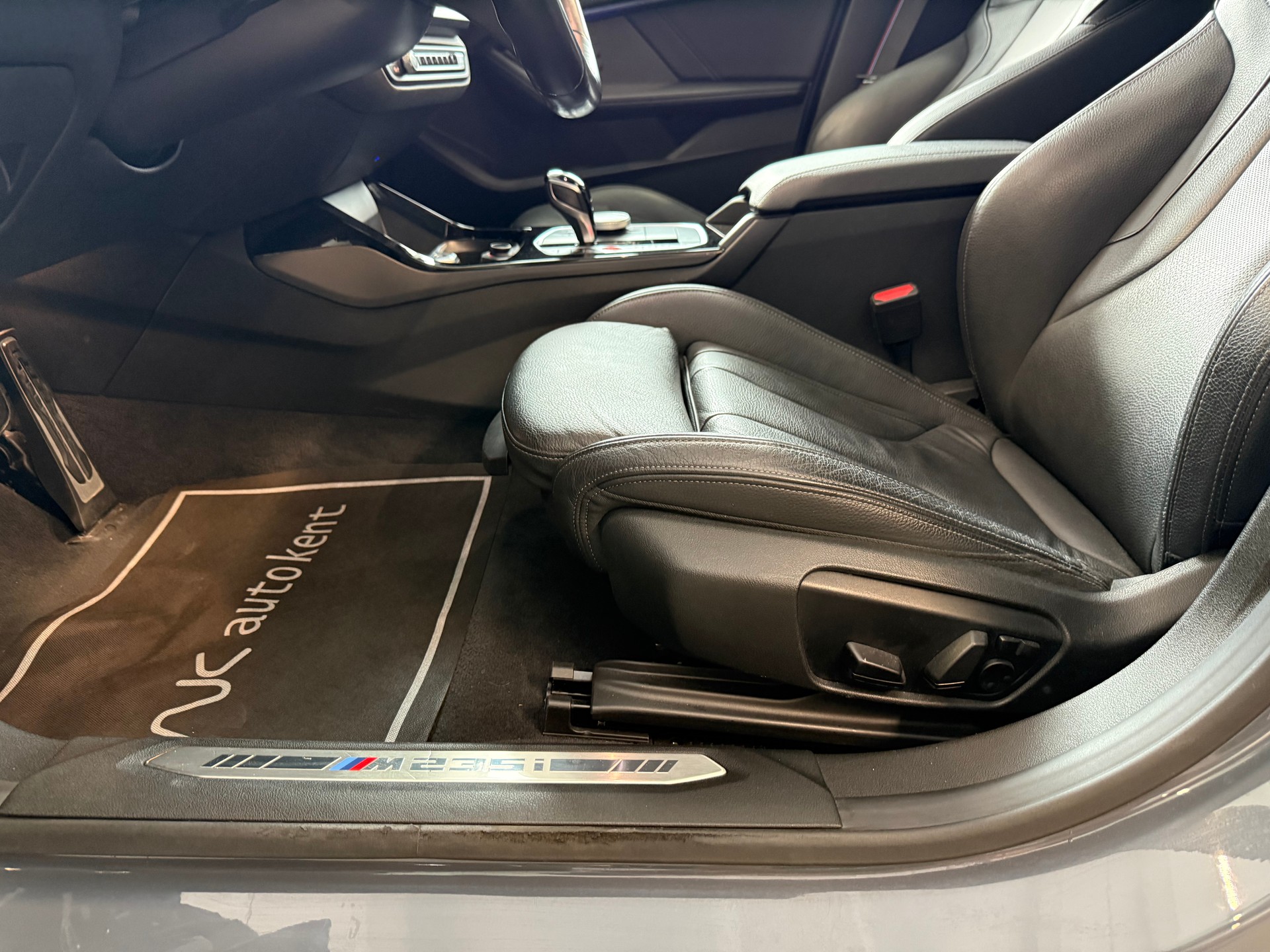 BMW M235i Gran Coupé xDrive Pure M Sport Steptronic-image-15