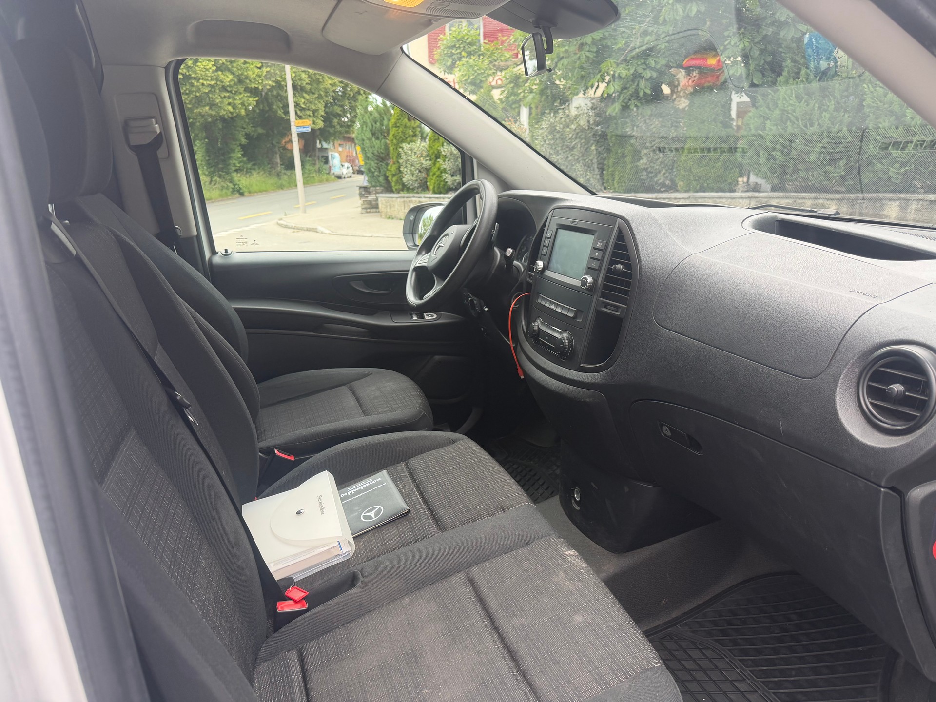 MERCEDES-BENZ Vito 114 CDI Lang Mixto L 4Matic 7G-Tronic-image-5