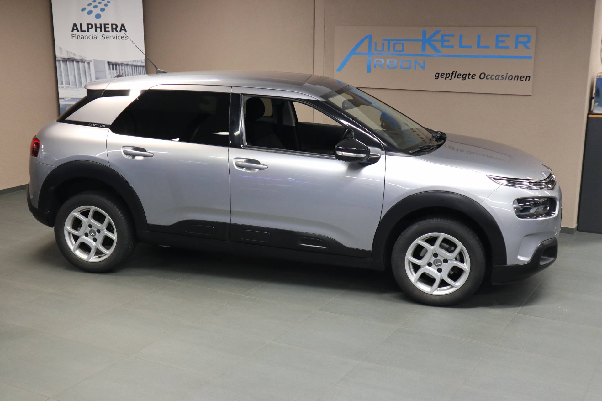 CITROEN C4 CACTUS 1.2 PureTech Feel-image-0