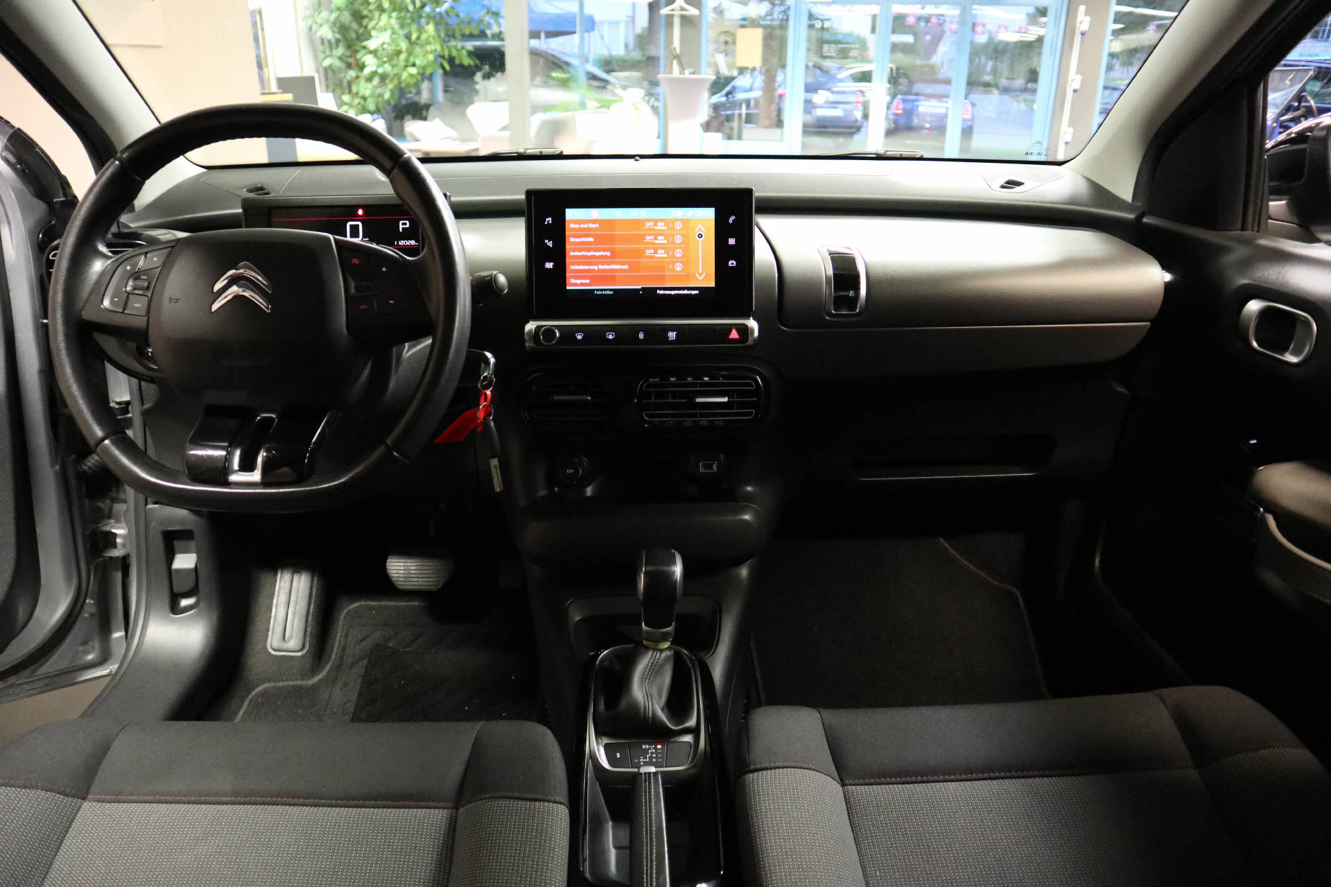 CITROEN C4 CACTUS 1.2 PureTech Feel-image-12