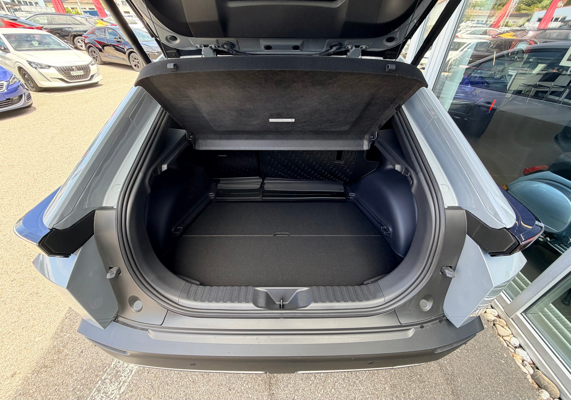 TOYOTA C-HR+ 77 kWh Style FWD-image-8