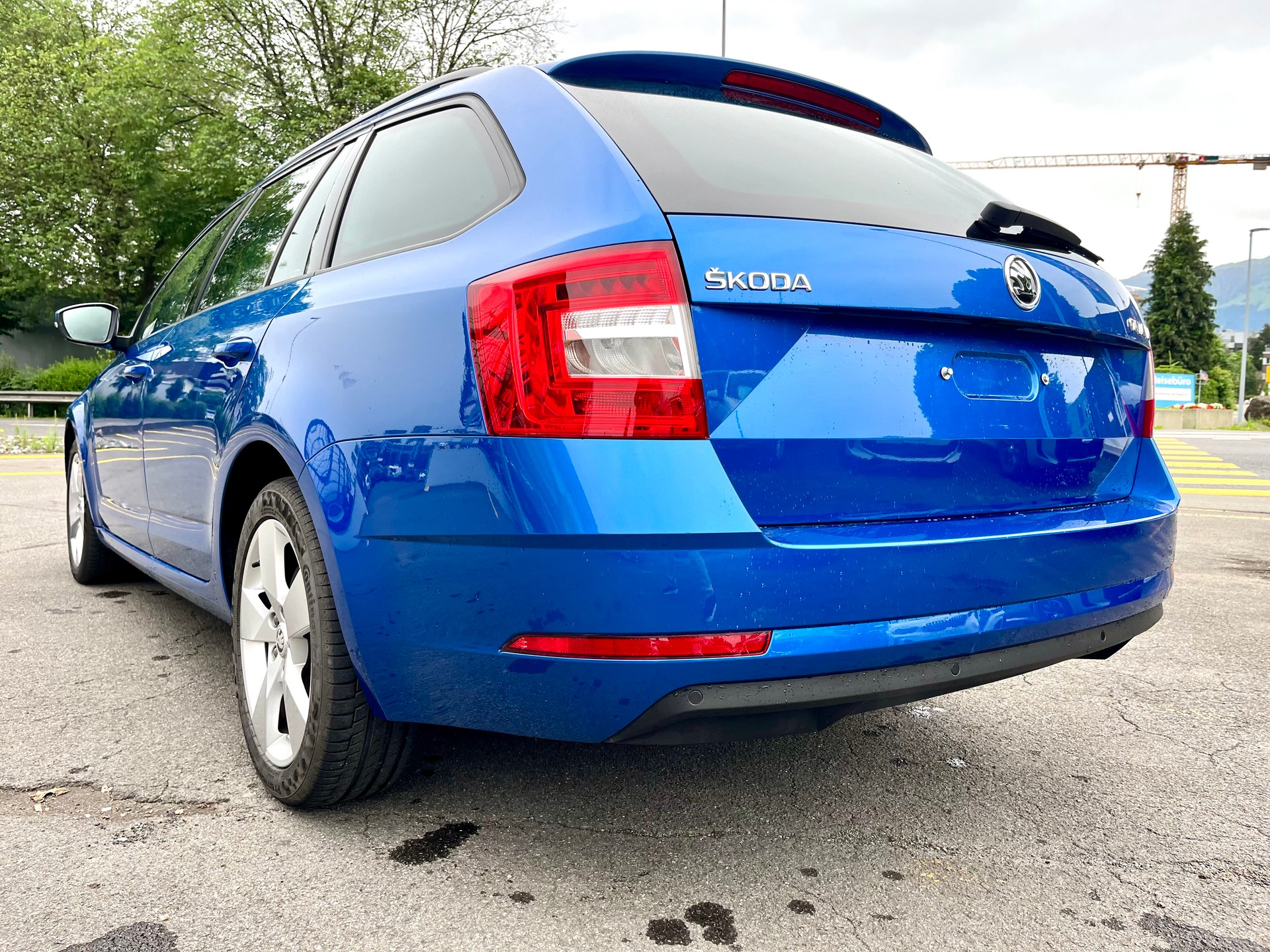SKODA Octavia Combi 1.5 TSI Clever-image-4