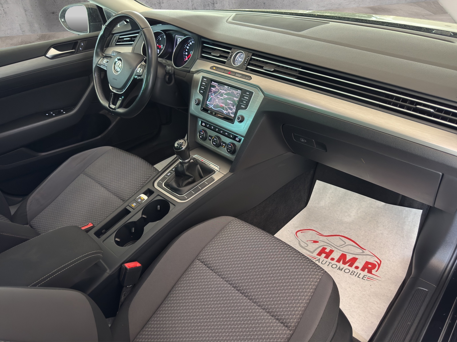 VW Passat Variant 2.0 TDI SCR BMT Trendline 4 Motion-image-10