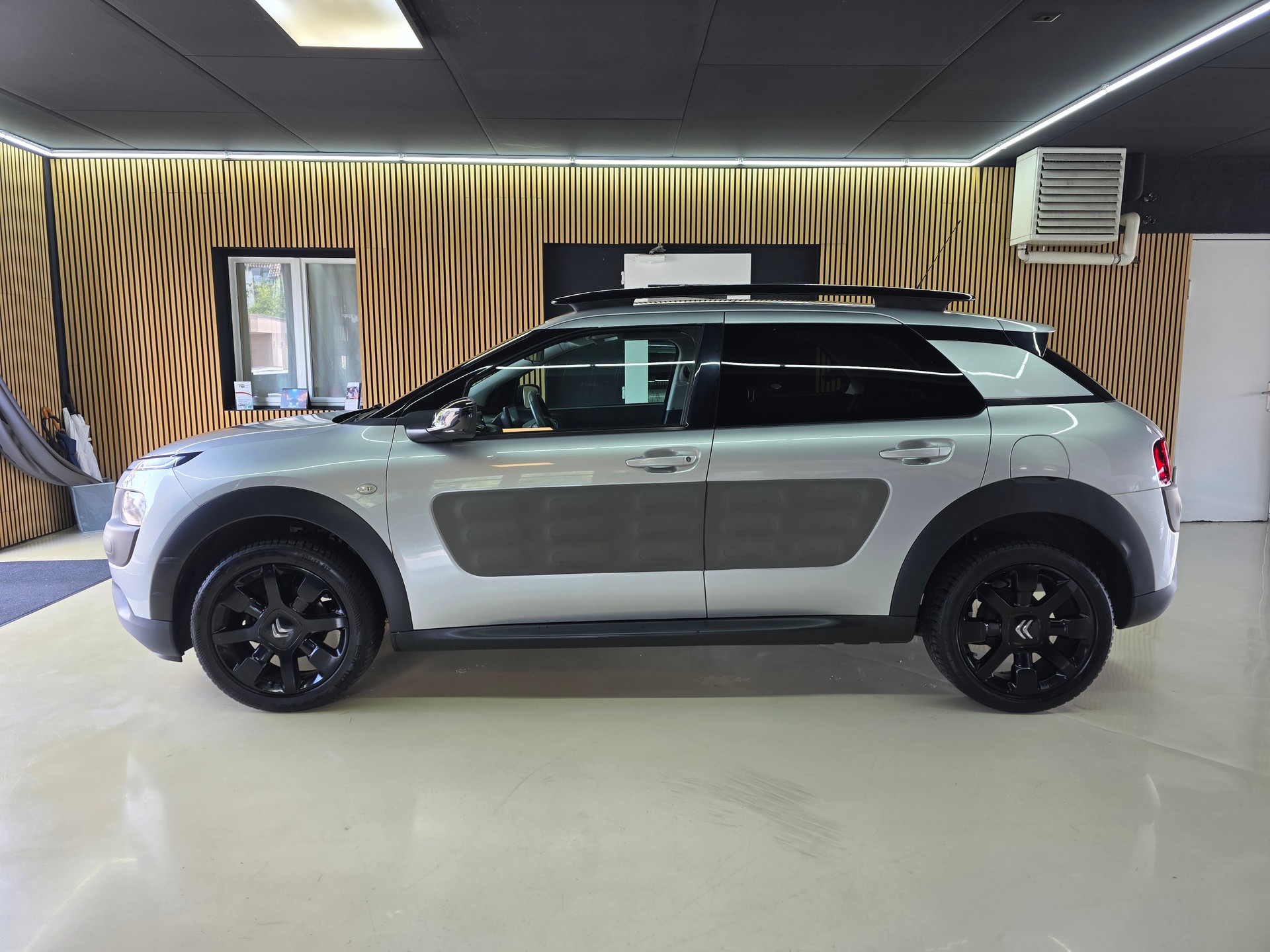CITROEN C4 Cactus 1.2 VTi Feel Edition-showroom-element-3