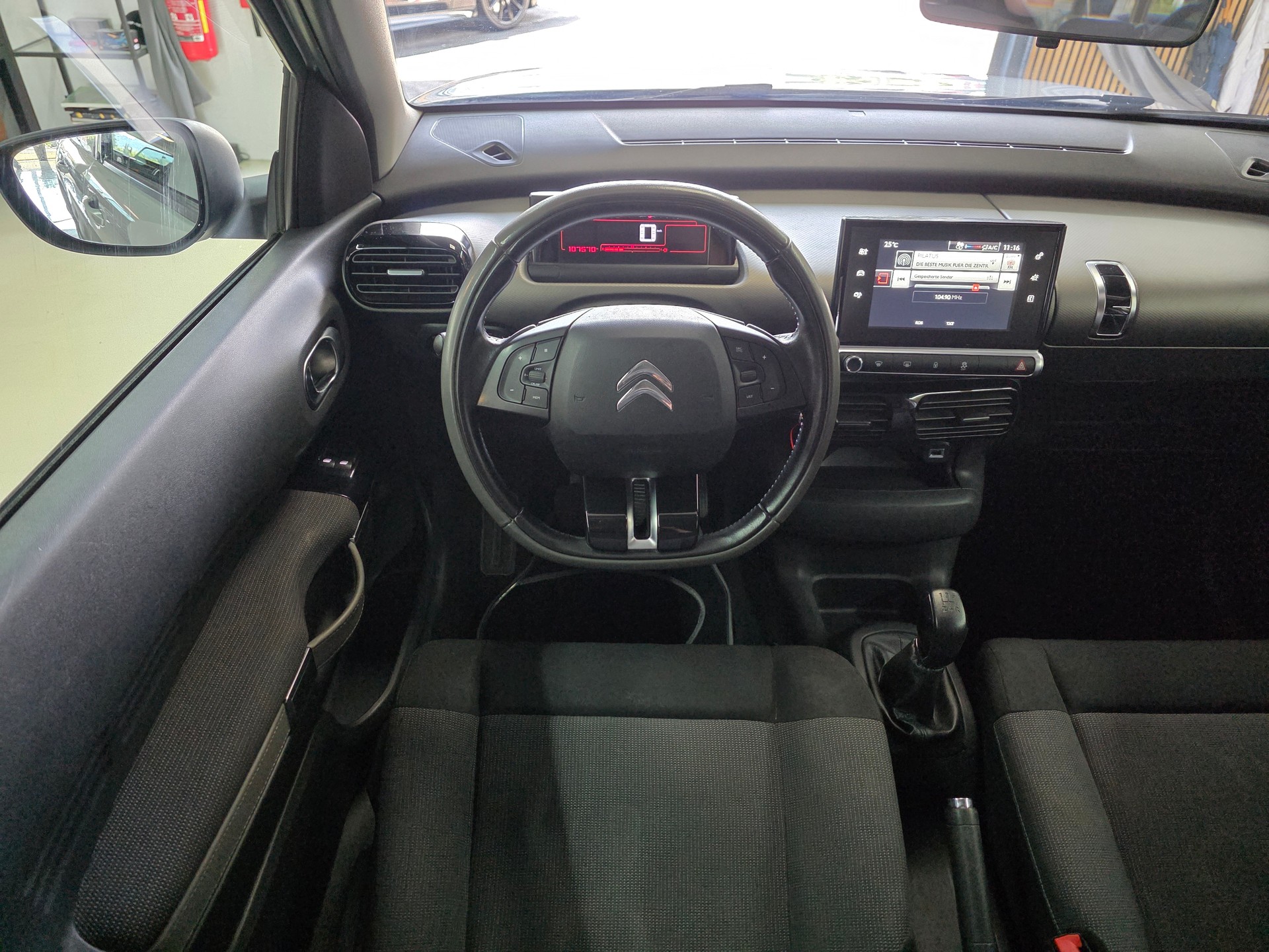 CITROEN C4 Cactus 1.2 VTi Feel Edition-image-10