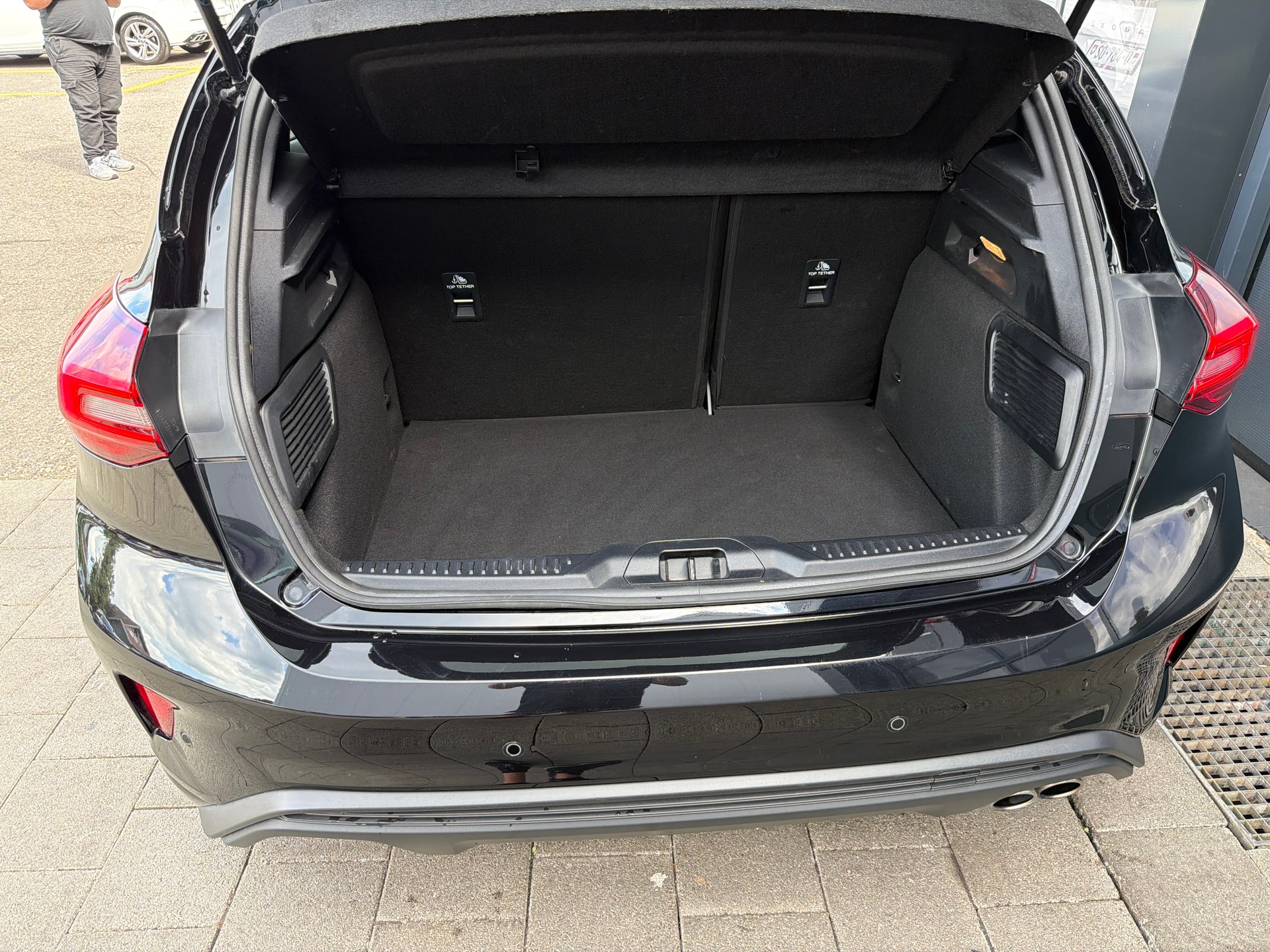 FORD Focus 1.5 TDCi EcoBlue ST-Line Automatic-image-5