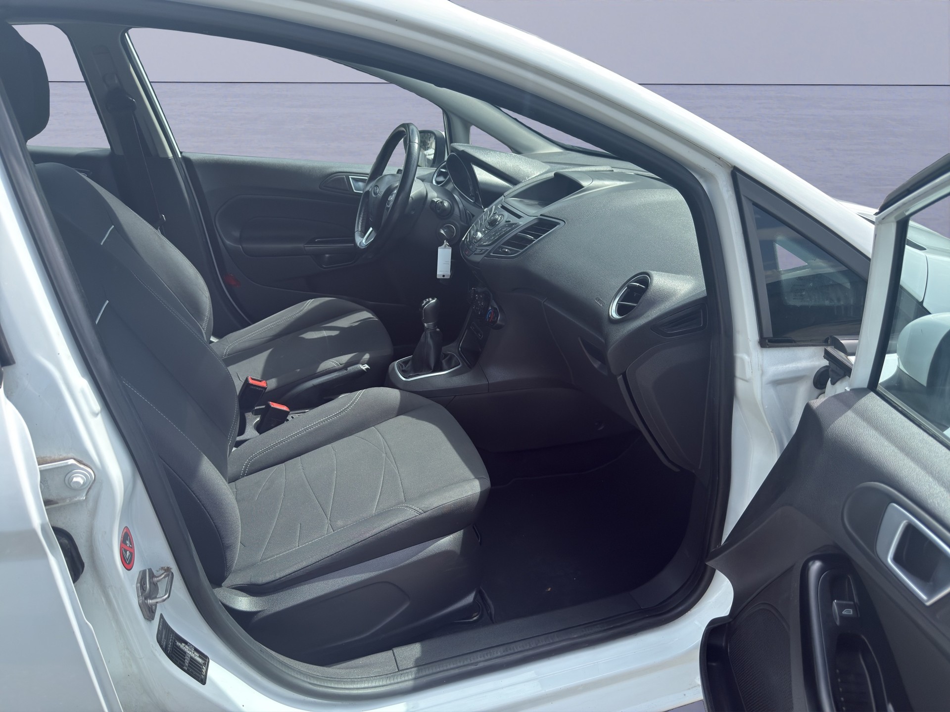 FORD Fiesta 1.0 SCTi Titanium-image-11