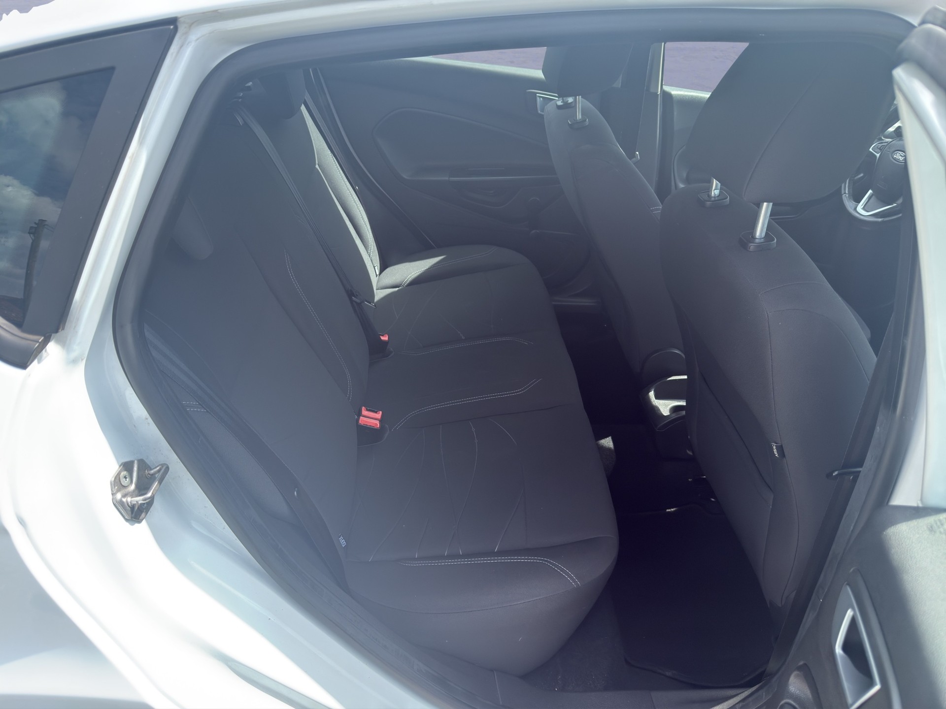 FORD Fiesta 1.0 SCTi Titanium-image-8