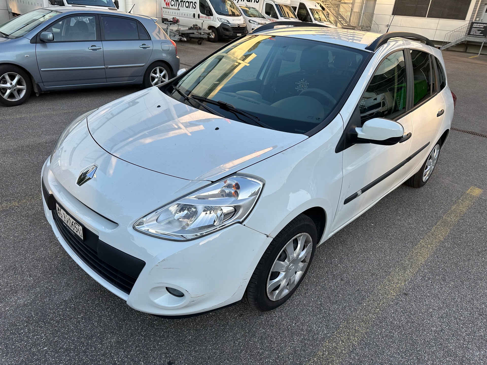 RENAULT Clio Grandtour 1.2 16V Expression-image-1