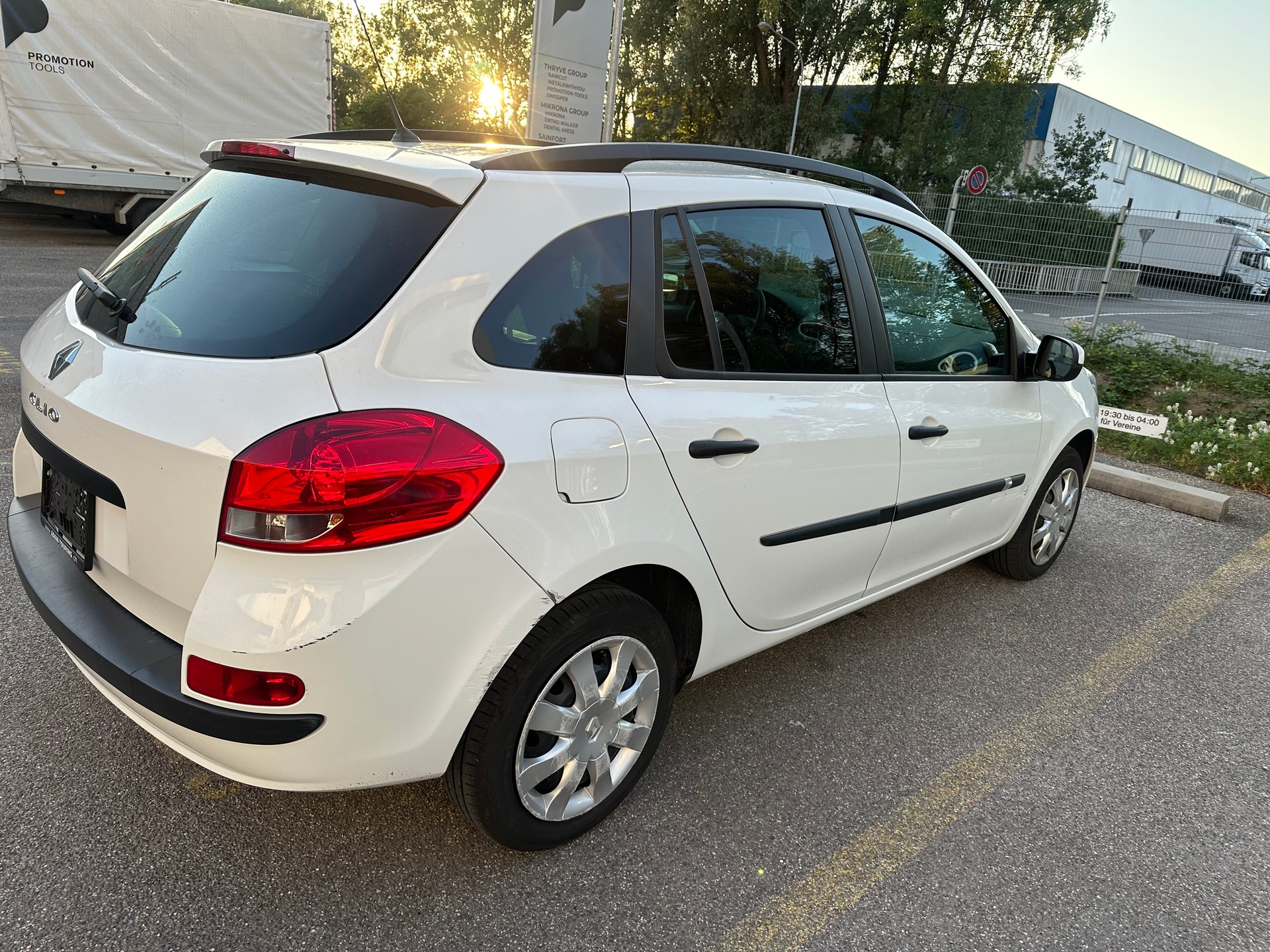 RENAULT Clio Grandtour 1.2 16V Expression-image-4