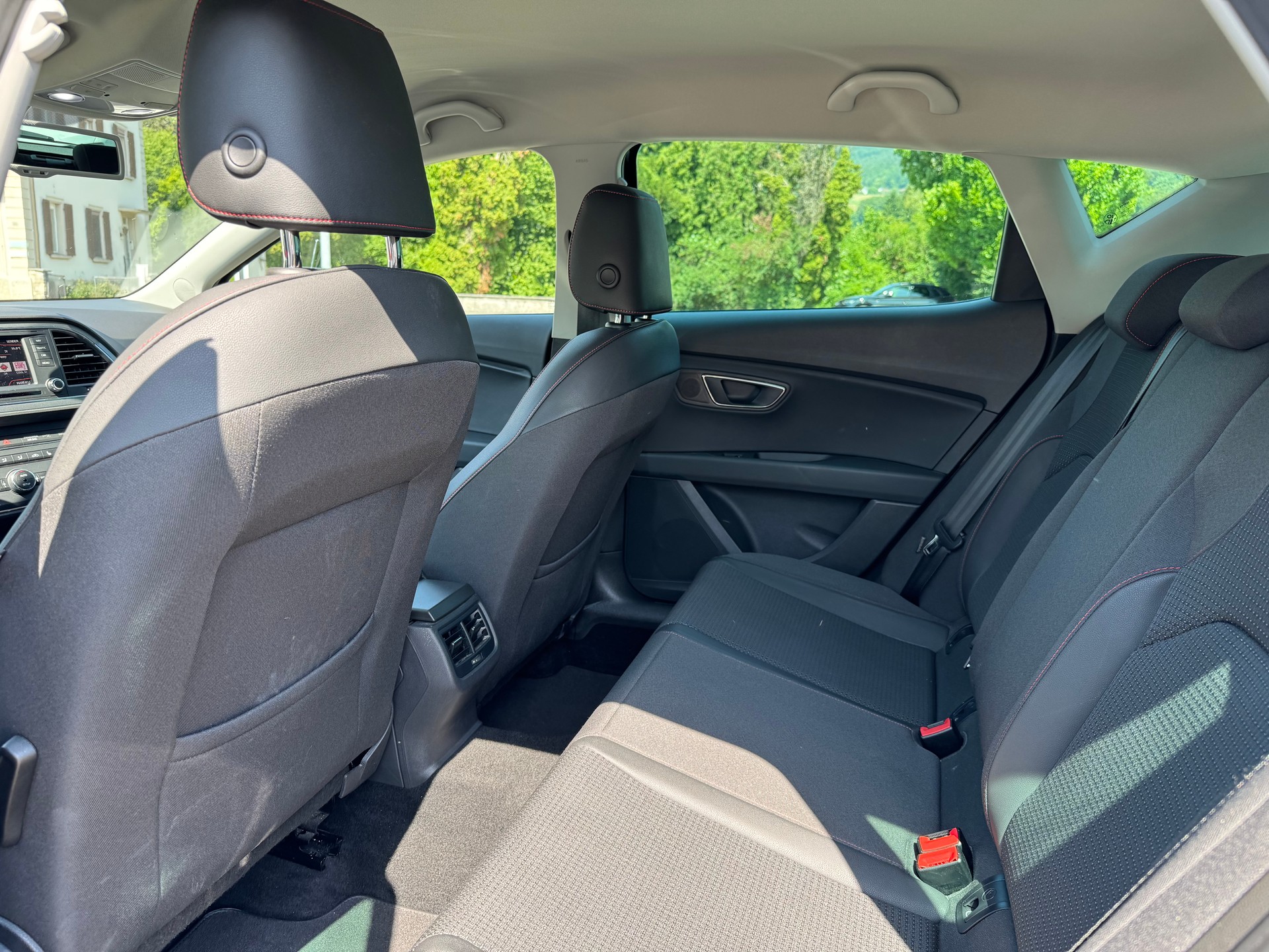 SEAT Leon 1.8 TSI FR DSG-image-10