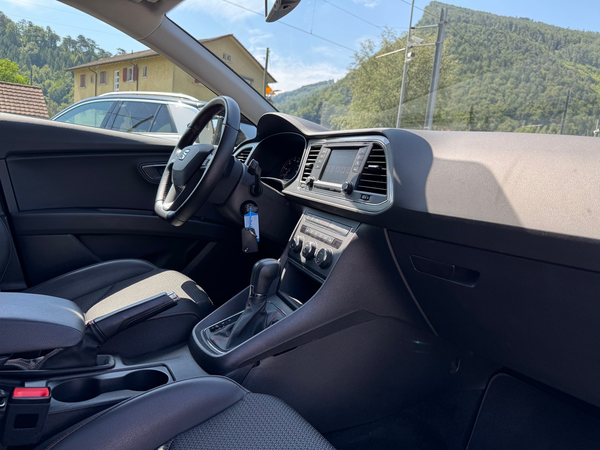 SEAT Leon 1.8 TSI FR DSG-image-13