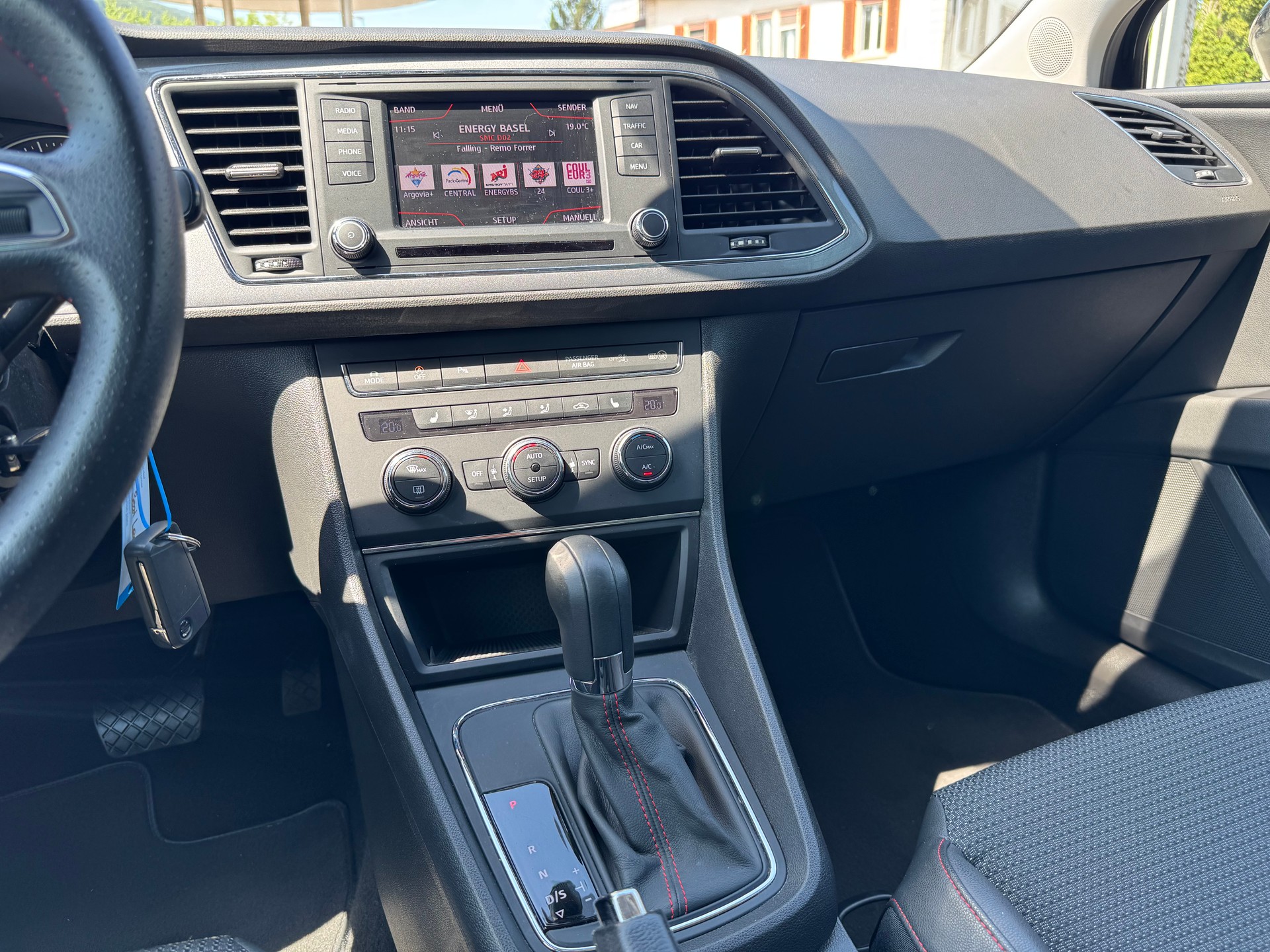 SEAT Leon 1.8 TSI FR DSG-image-14