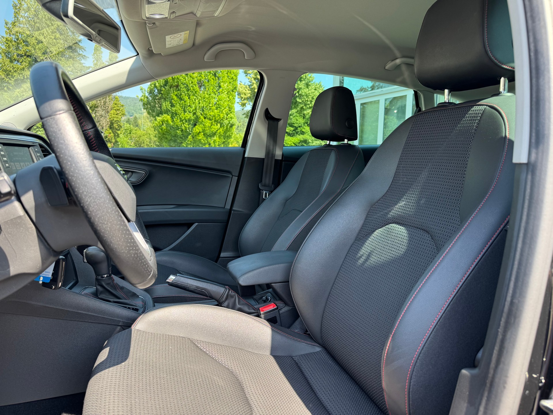 SEAT Leon 1.8 TSI FR DSG-image-8