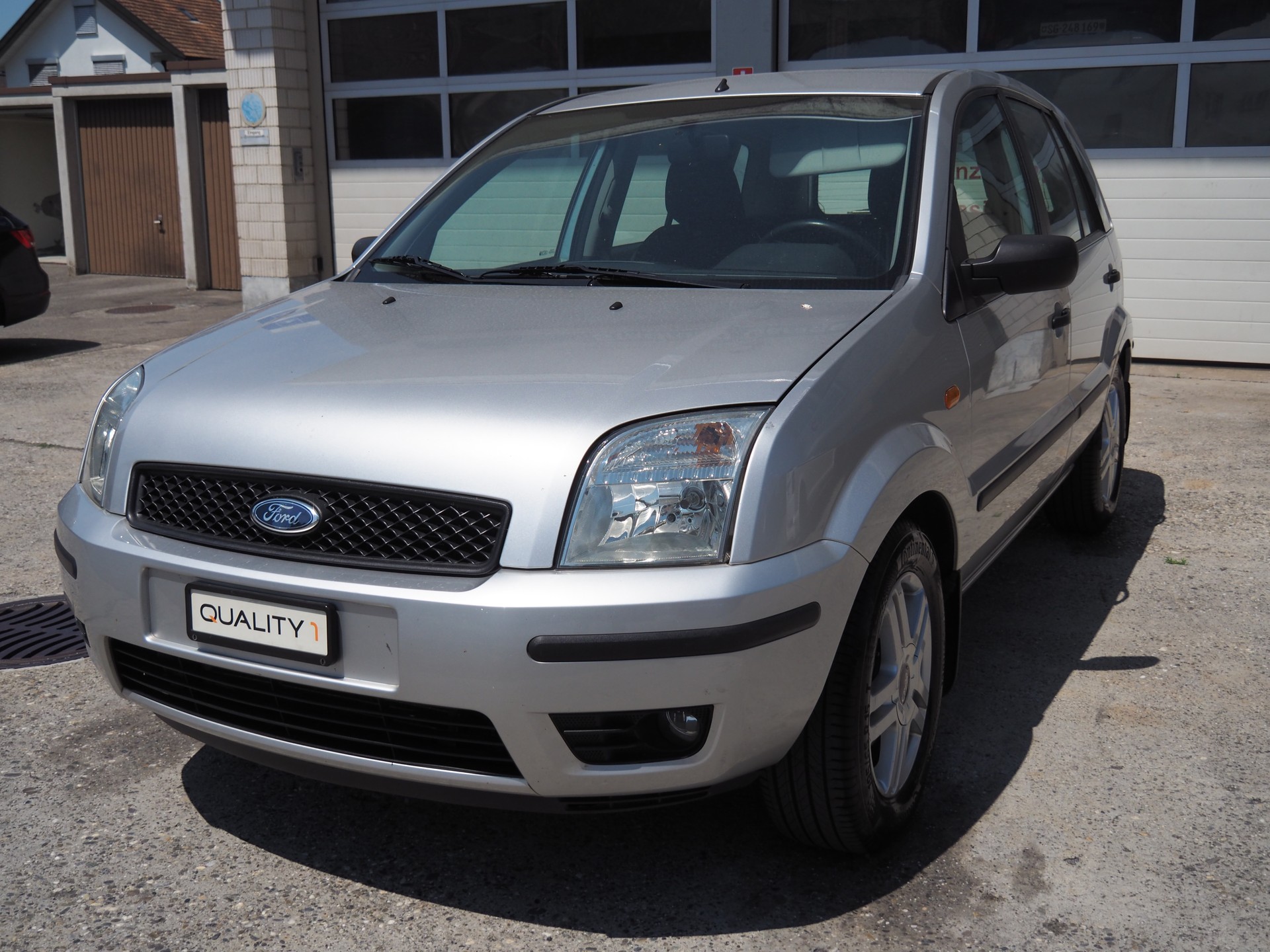 FORD FUSION-image-2