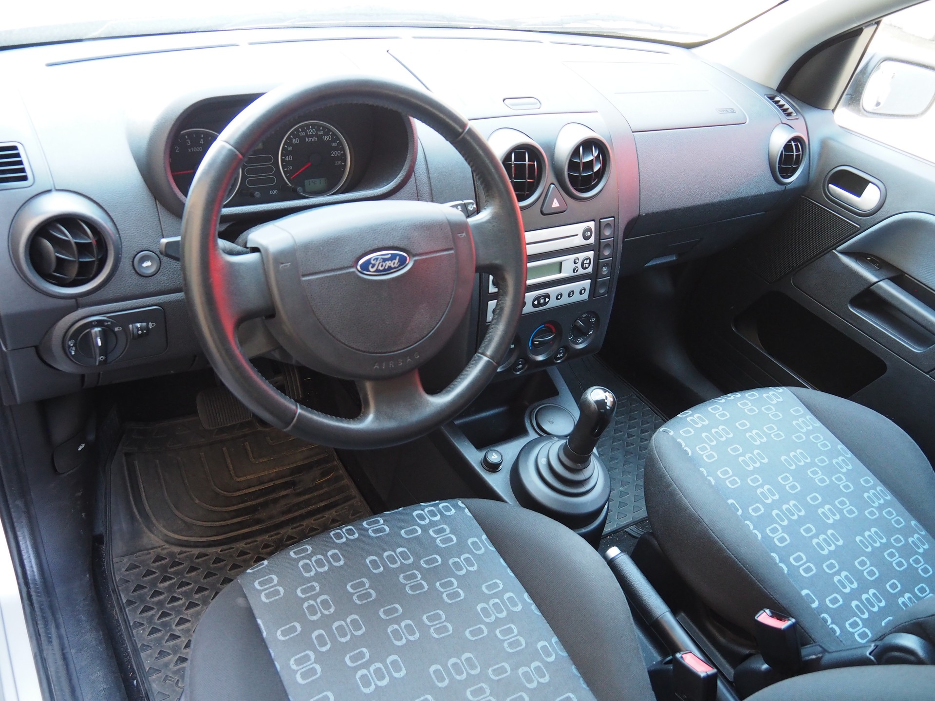 FORD FUSION-image-11