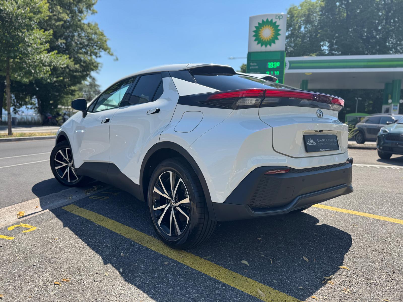 TOYOTA C-HR 2.0 HSD CVT Trend 2WD-image-2