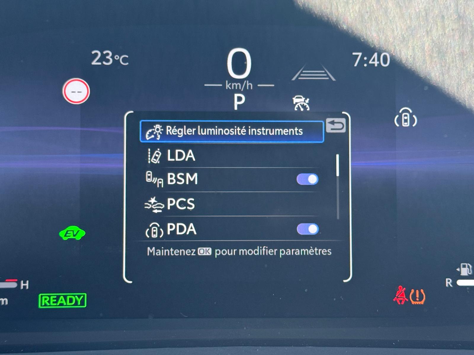 TOYOTA C-HR 2.0 HSD CVT Trend 2WD-image-20
