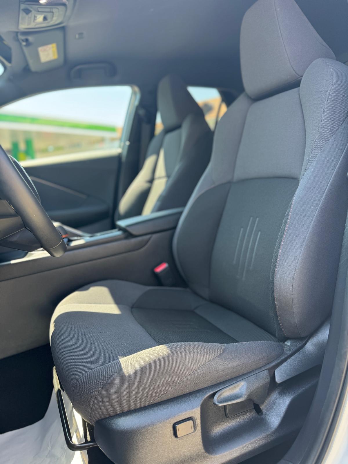 TOYOTA C-HR 2.0 HSD CVT Trend 2WD-image-9