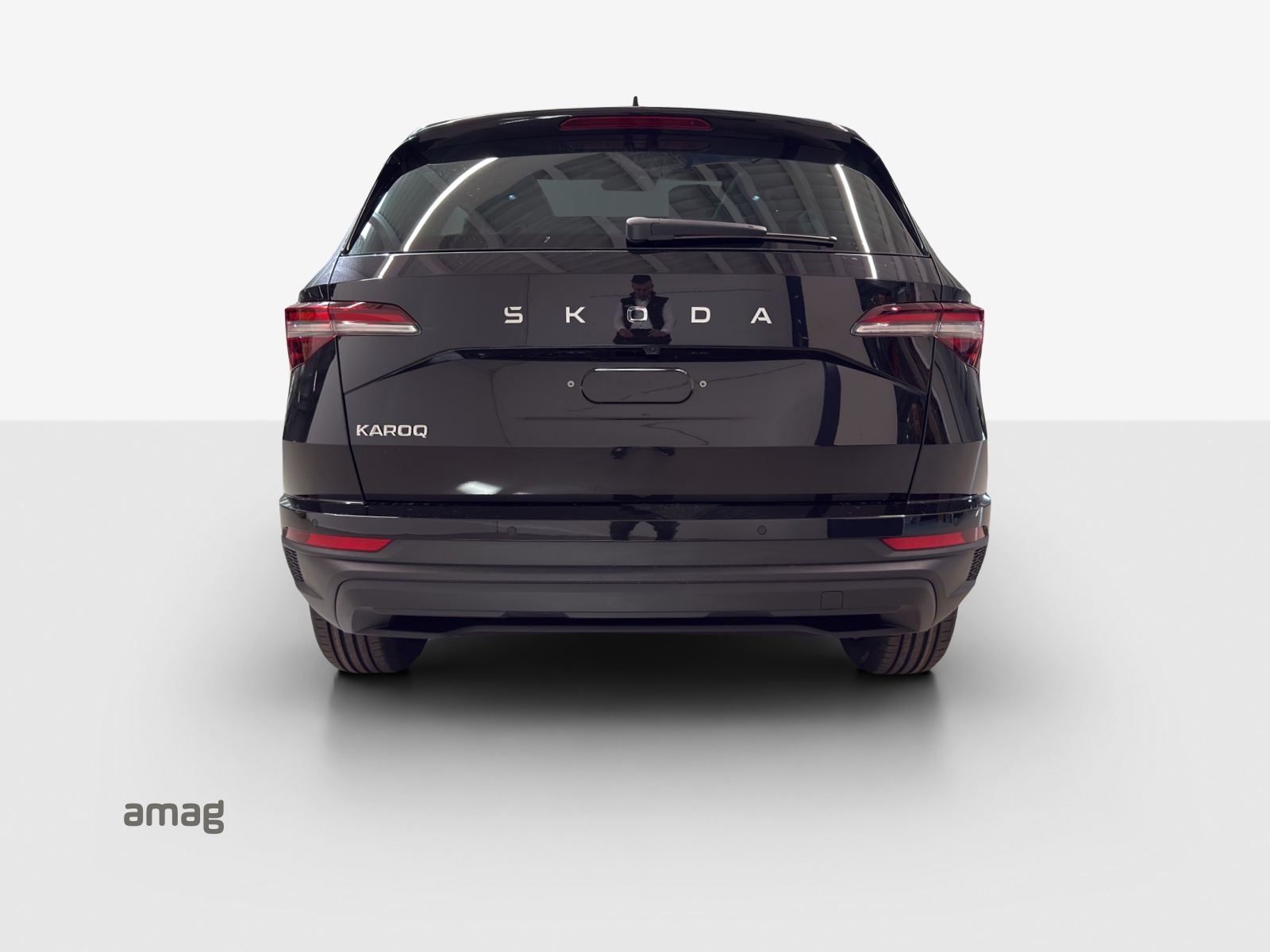 SKODA Karoq 1.5 TSI Dynamic DSG-showroom-element-3