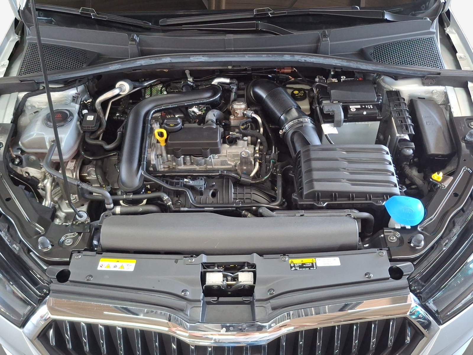 SKODA Fabia 1.0 TSI Ambition DSG-image-15