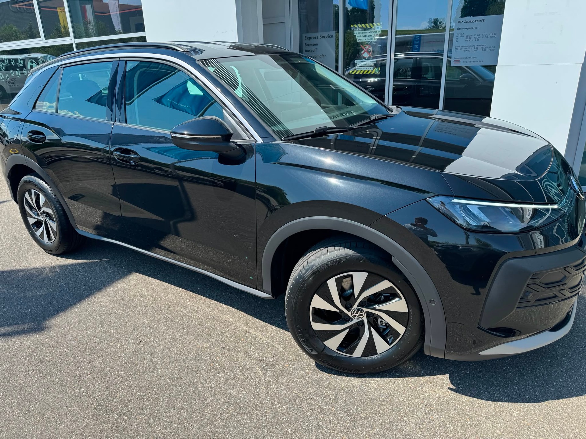 VW T-Roc 1.5 eTSI mHEV Trend DSG-image-1