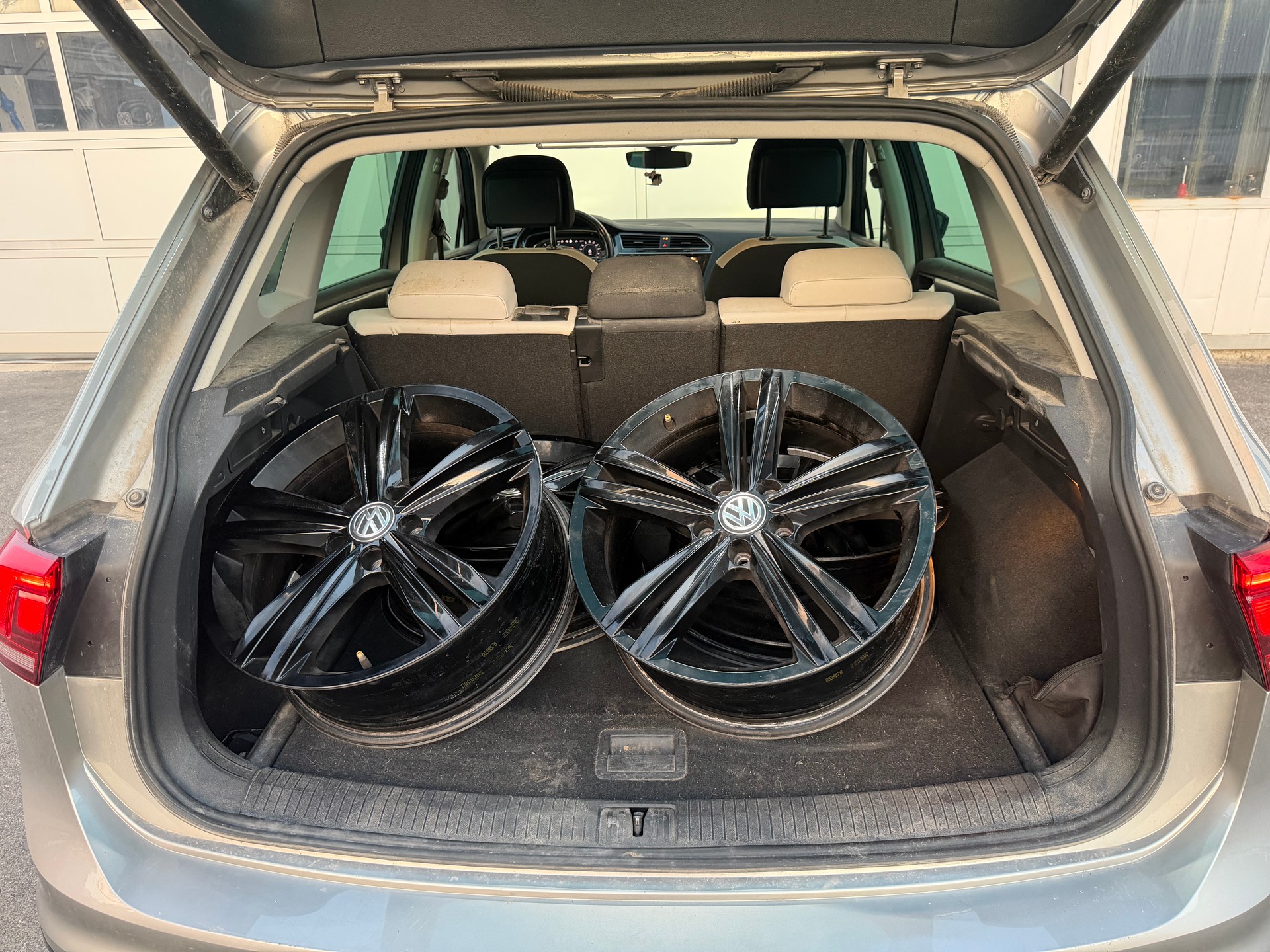 VW Tiguan 2.0 TDI SCR Offroad 4Motion DSG-image-6