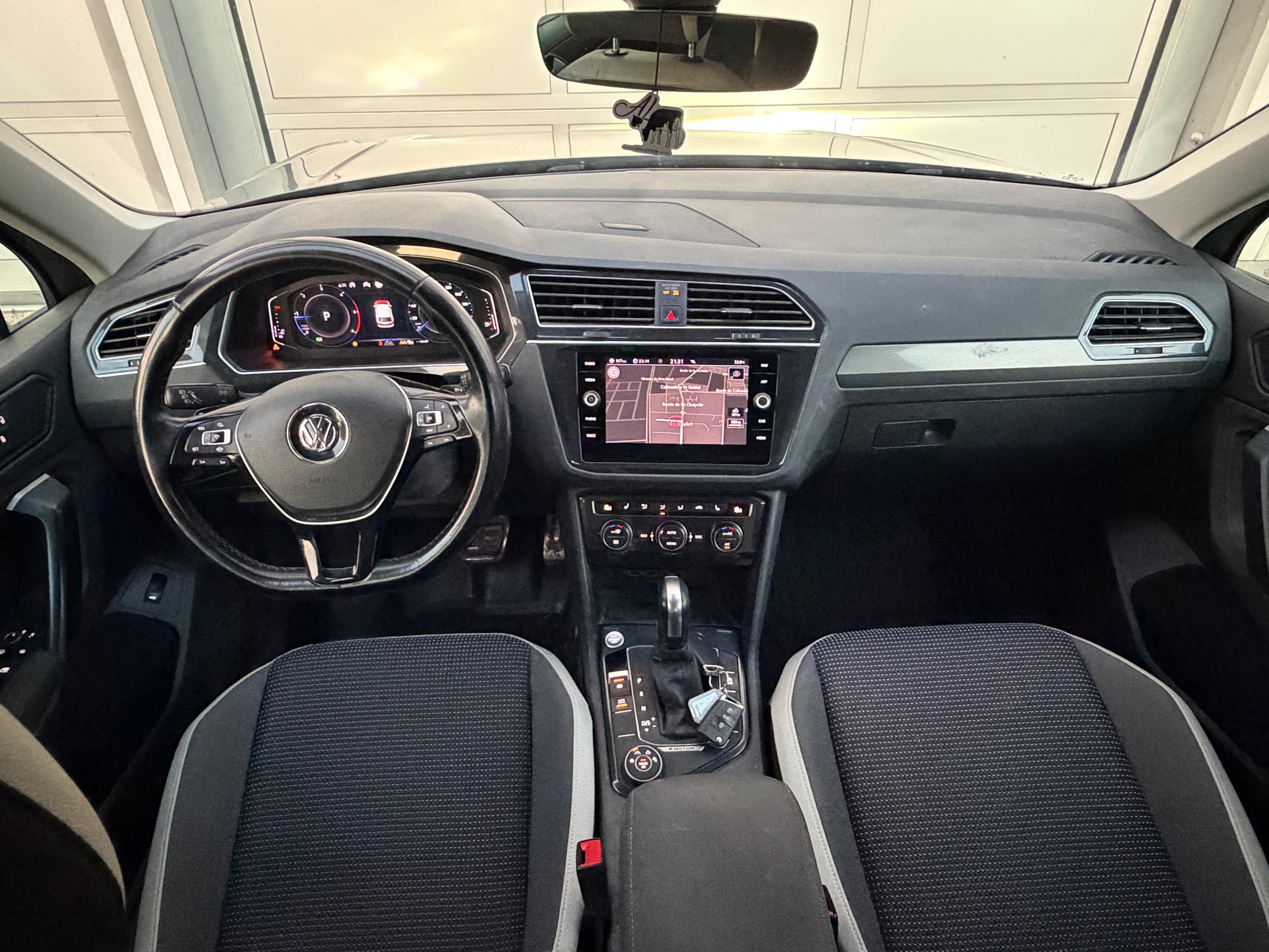VW Tiguan 2.0 TDI SCR Offroad 4Motion DSG-image-9