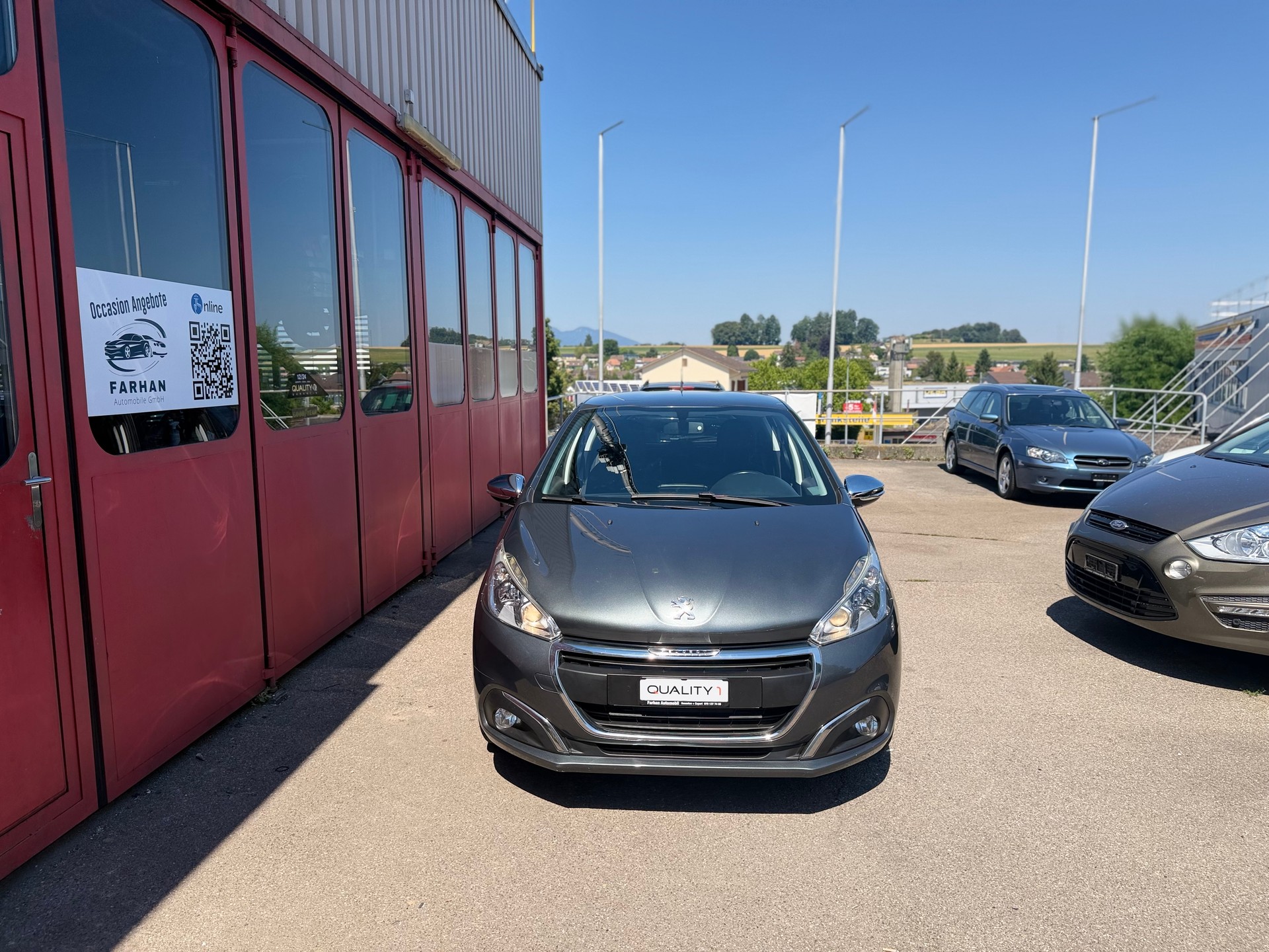 PEUGEOT 208 1.2 PureTech Style-image-0