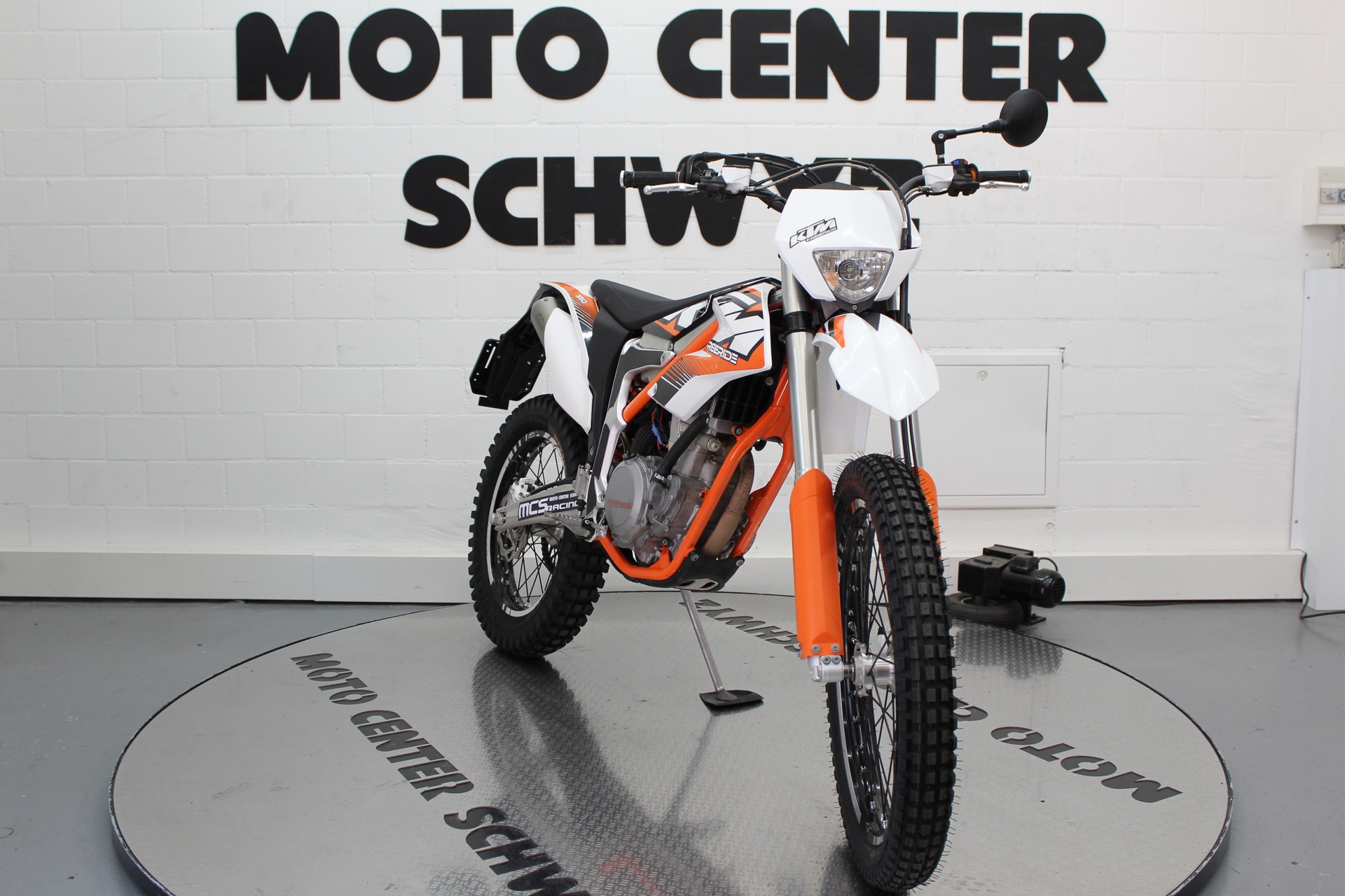 KTM 350 F Freeride-showroom-element-2