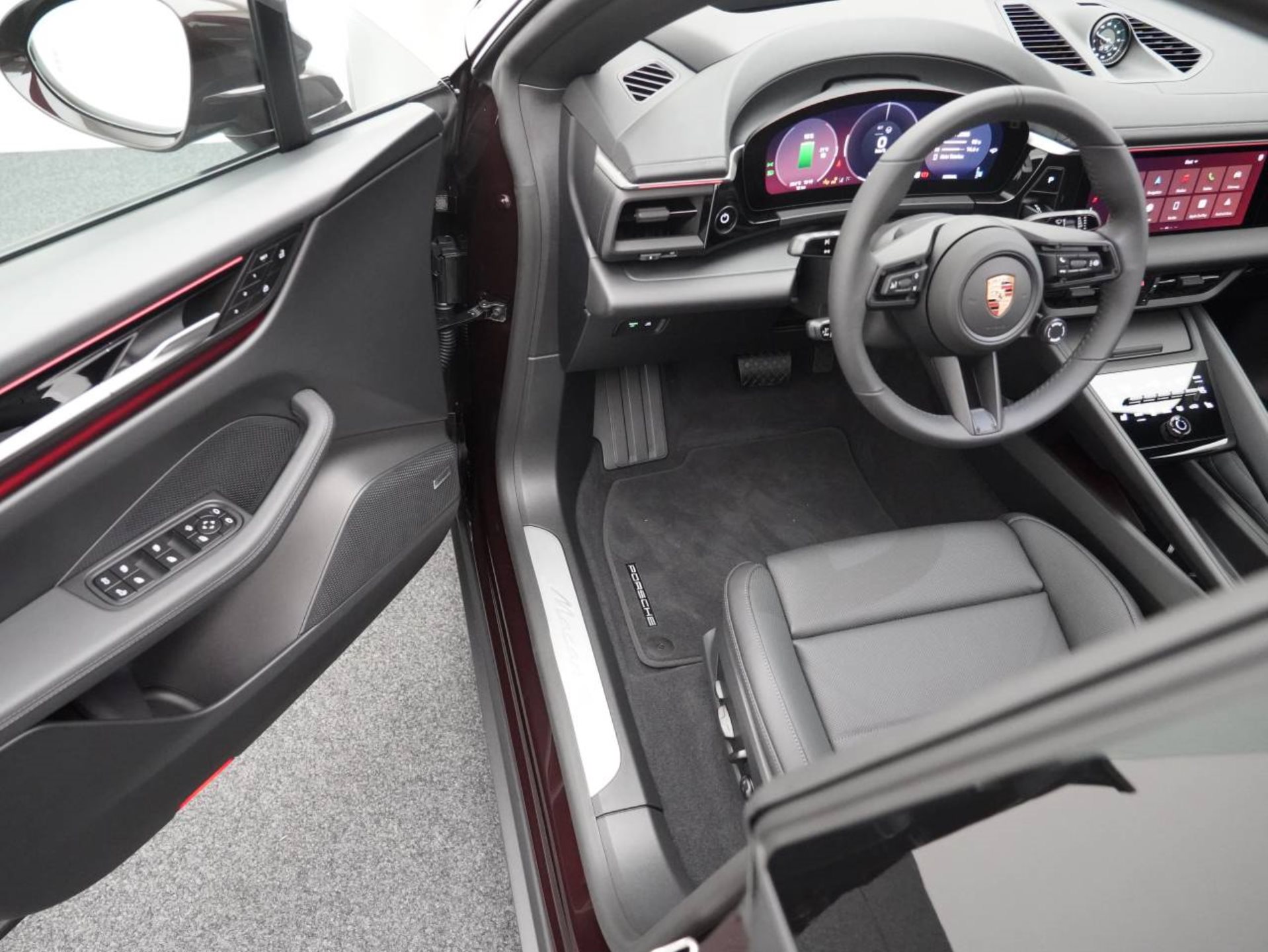 PORSCHE Macan 4-image-3