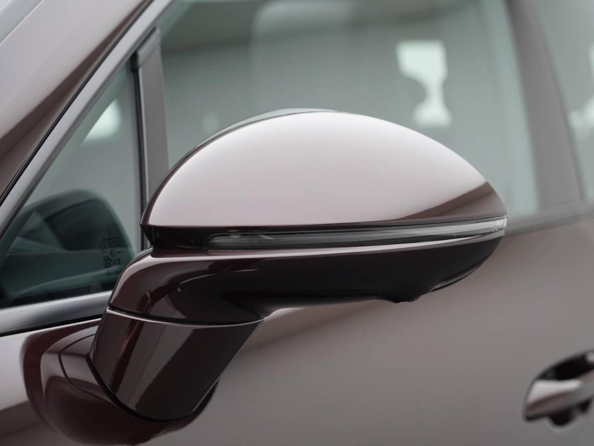 PORSCHE Macan 4-image-14
