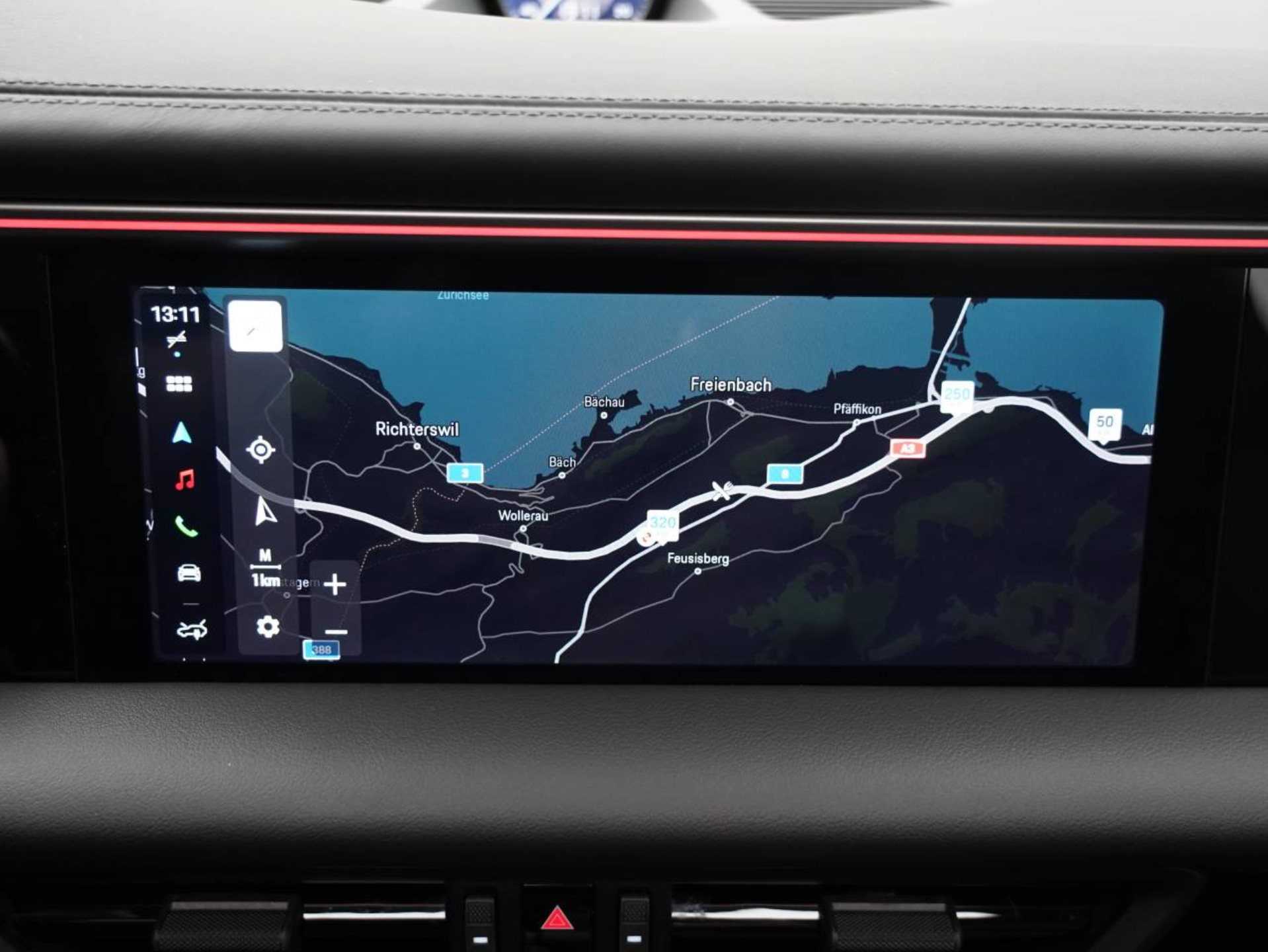 PORSCHE Macan 4-image-27