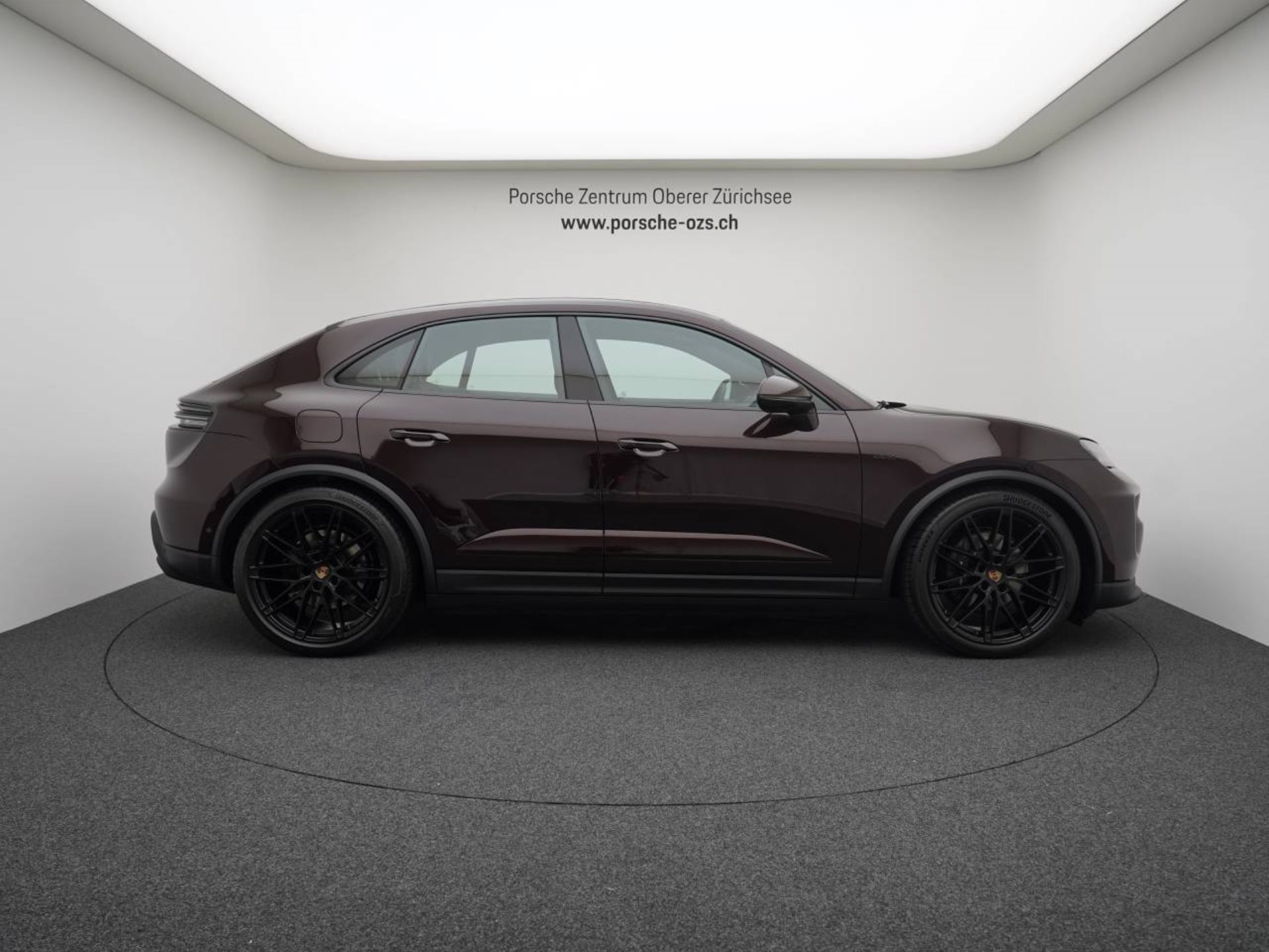 PORSCHE Macan 4-image-7