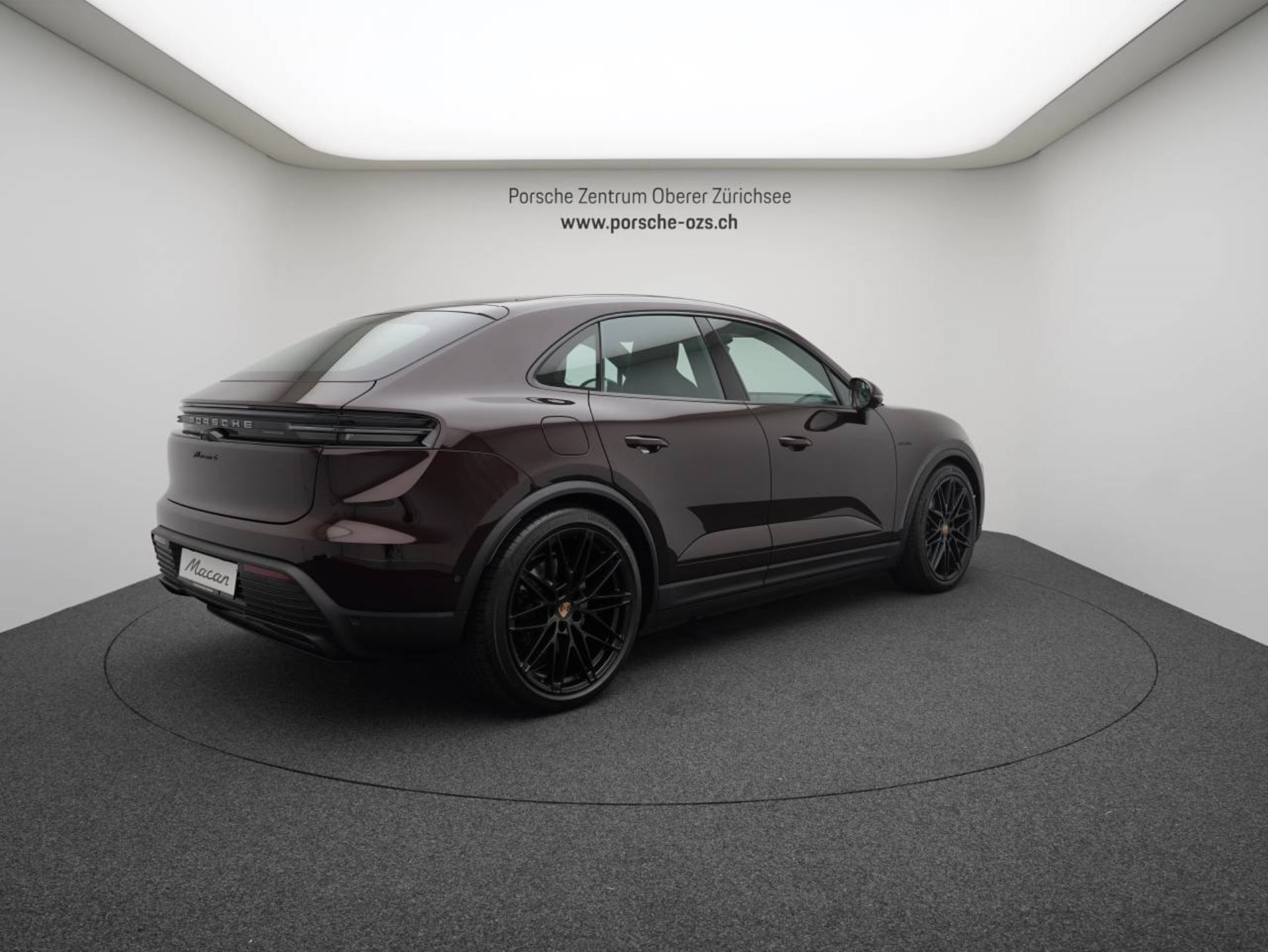 PORSCHE Macan 4-image-6