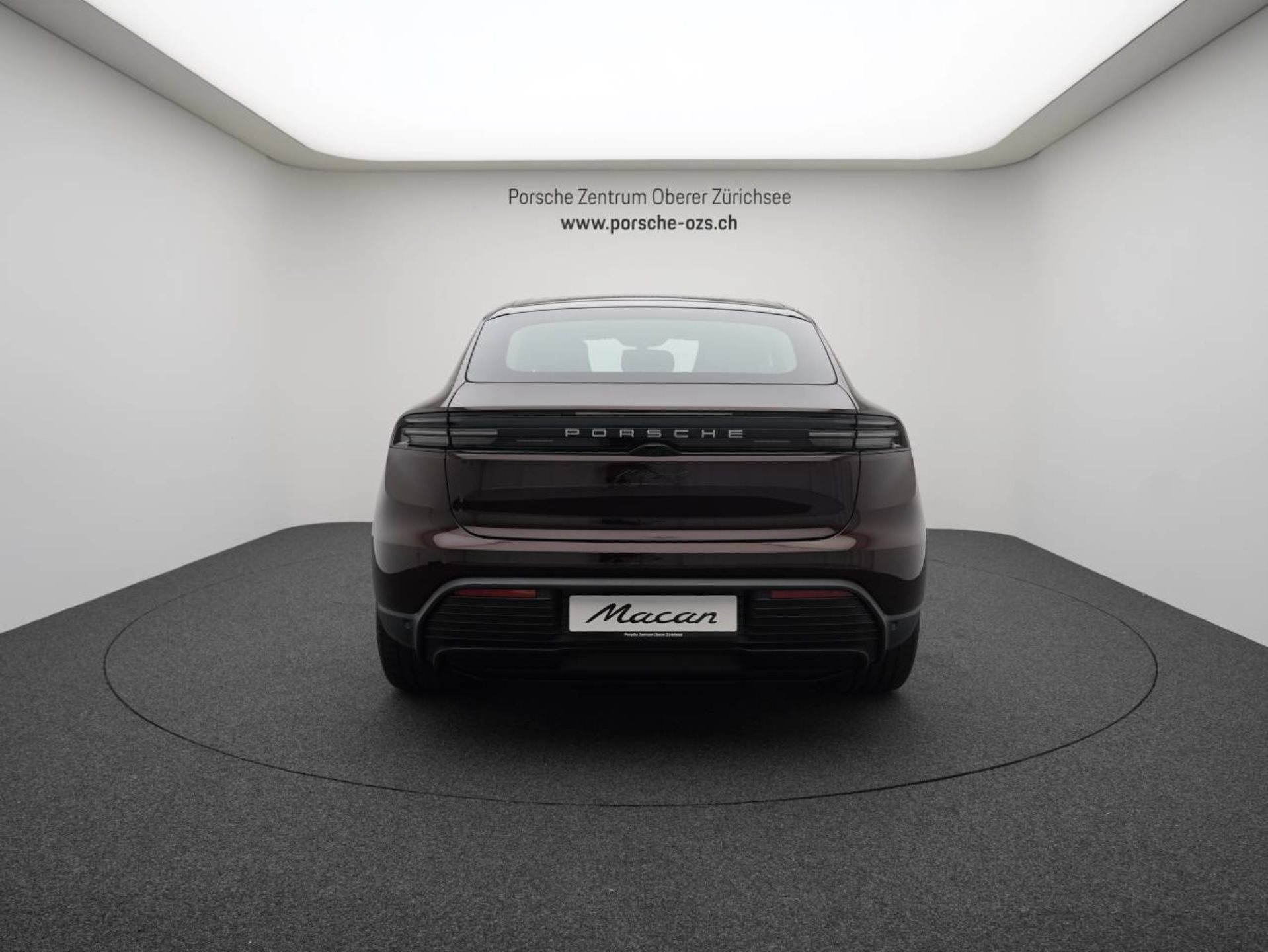 PORSCHE Macan 4-image-5