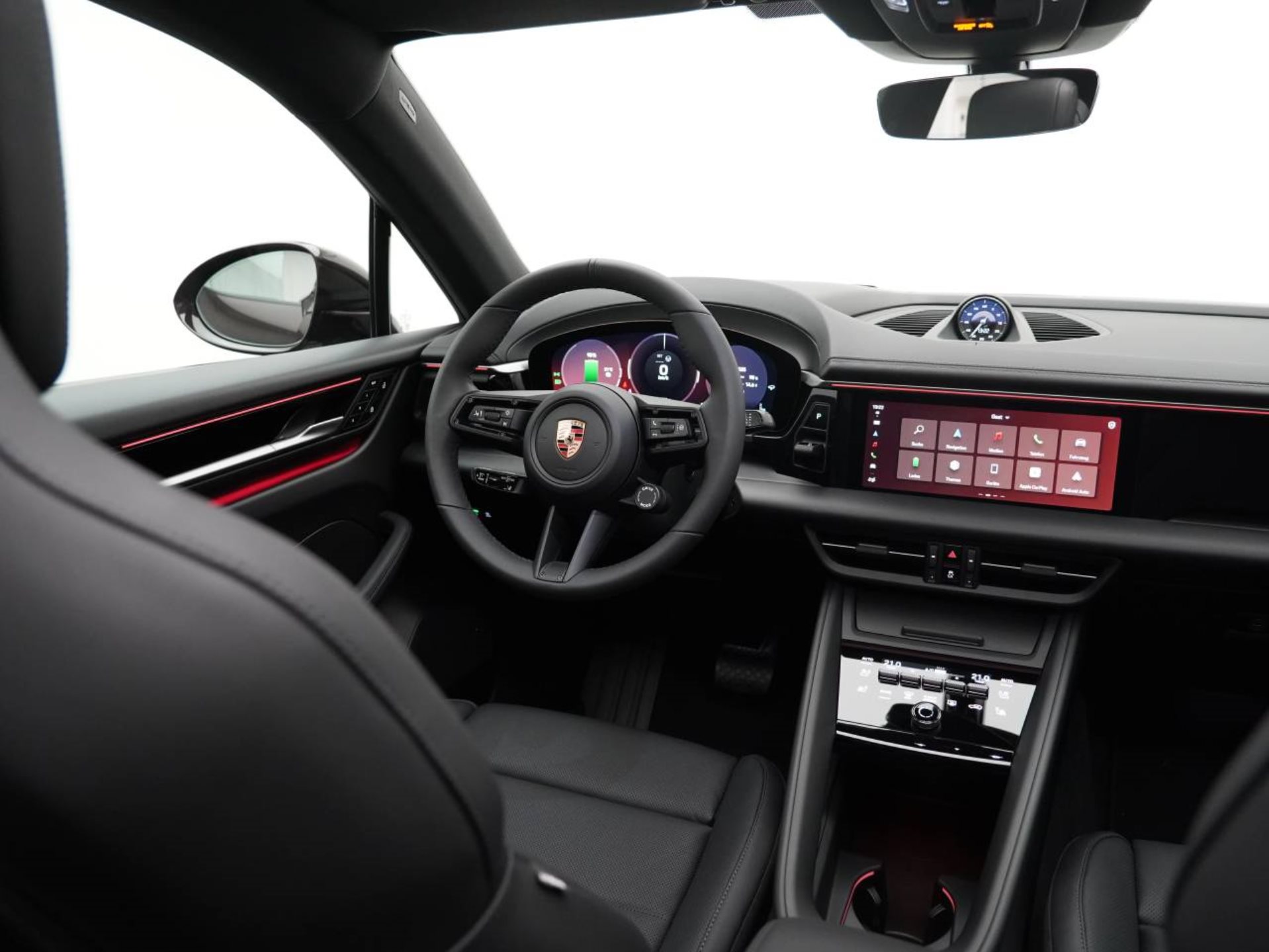PORSCHE Macan 4-image-21