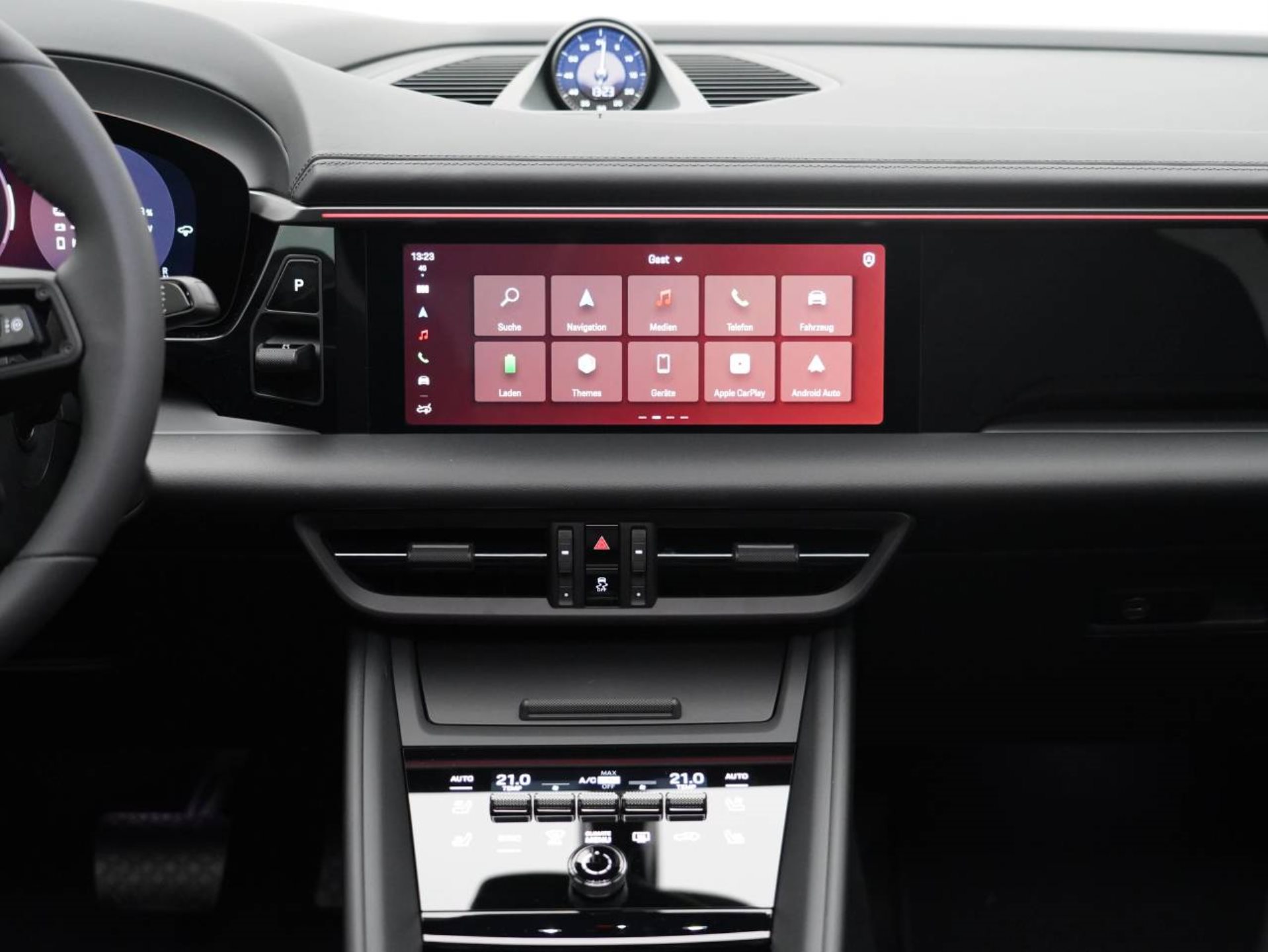 PORSCHE Macan 4-image-26
